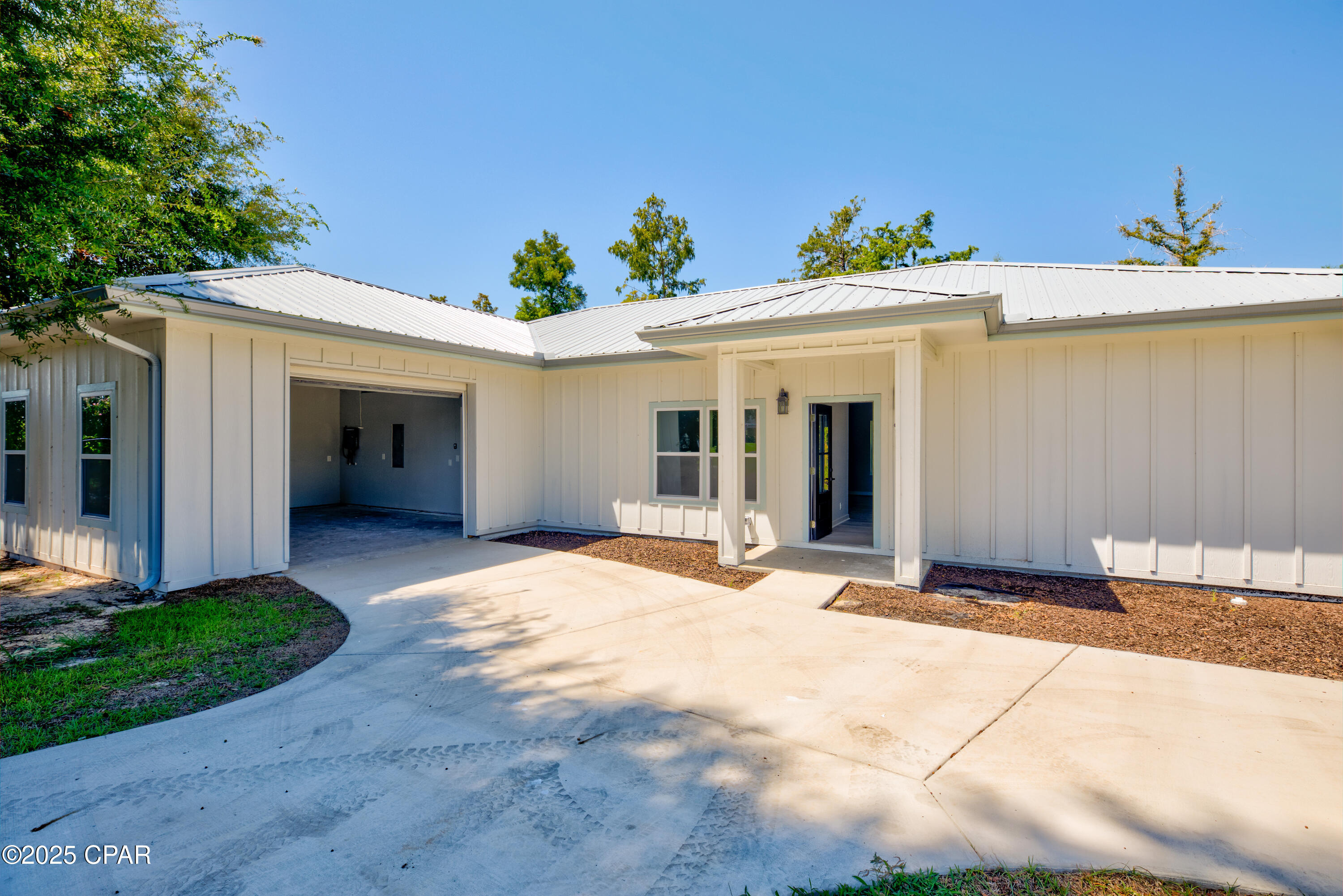 Image 4 For 9019 Pecan Avenue