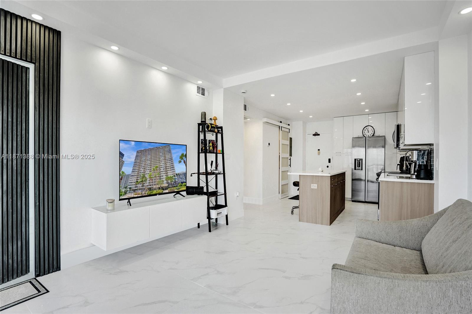 Property photo # 8