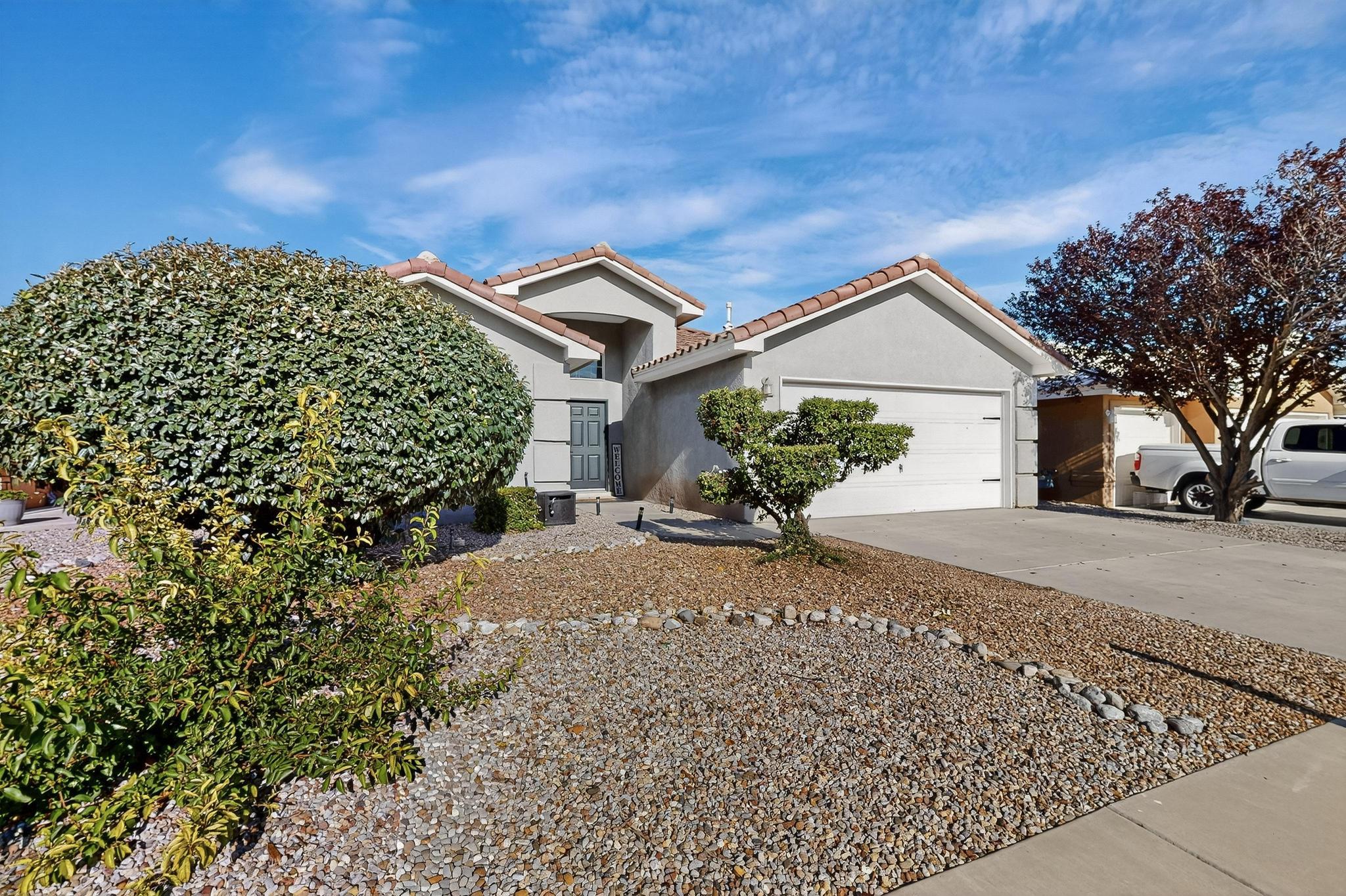 Welcome to your new Home.  This stunning 3- bedroom, 2 full bathrooms plus office Fuller Home in a prime location features vaulted ceilings, a cozy 3-way gas fireplace and a spacious master closet, water softener and update Master cool. Step outside to your own private oasis, perfect to entertaining.An unbeatable combination of quality and value. Don't wait to see this home!