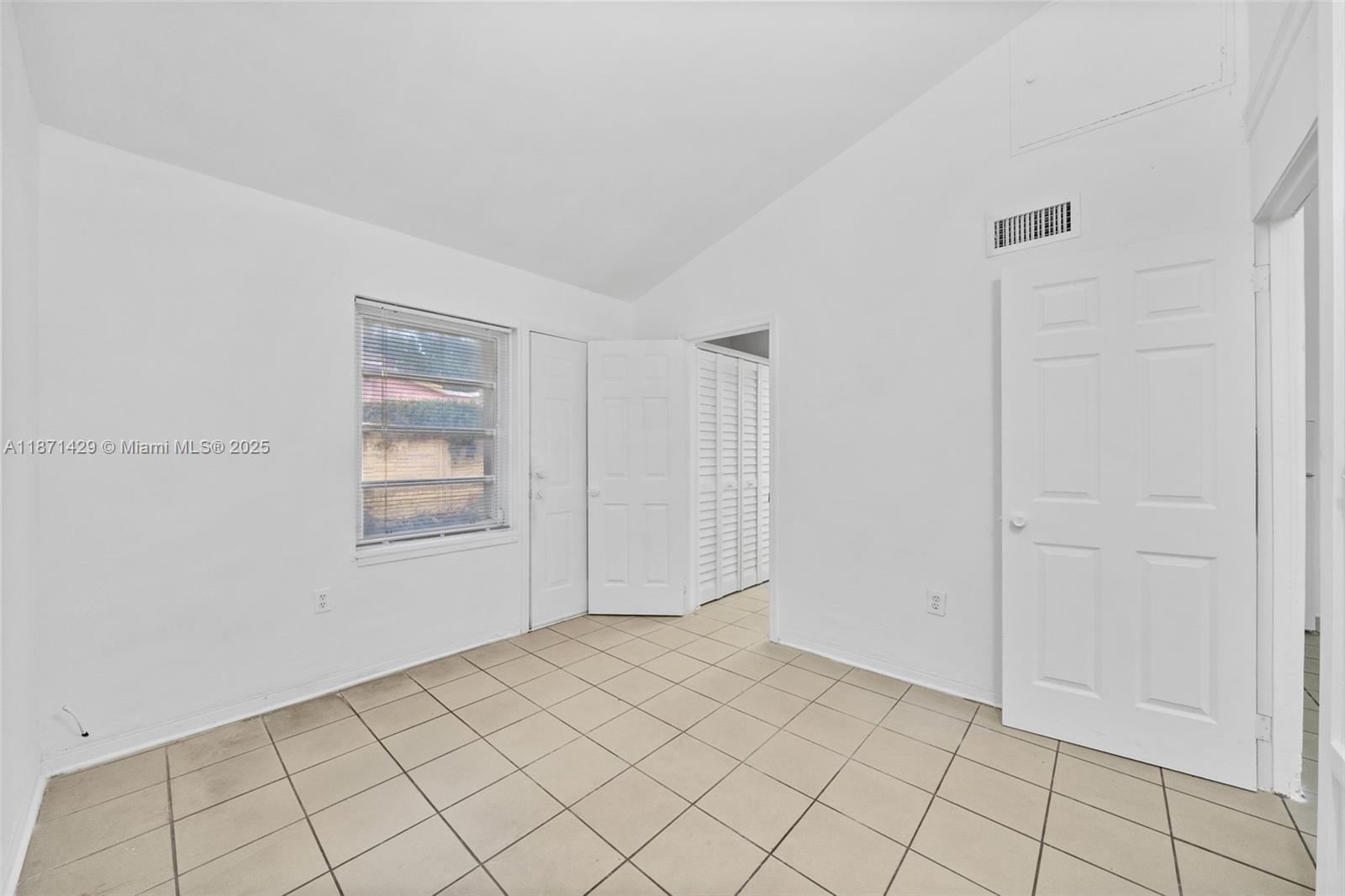 Property photo # 0