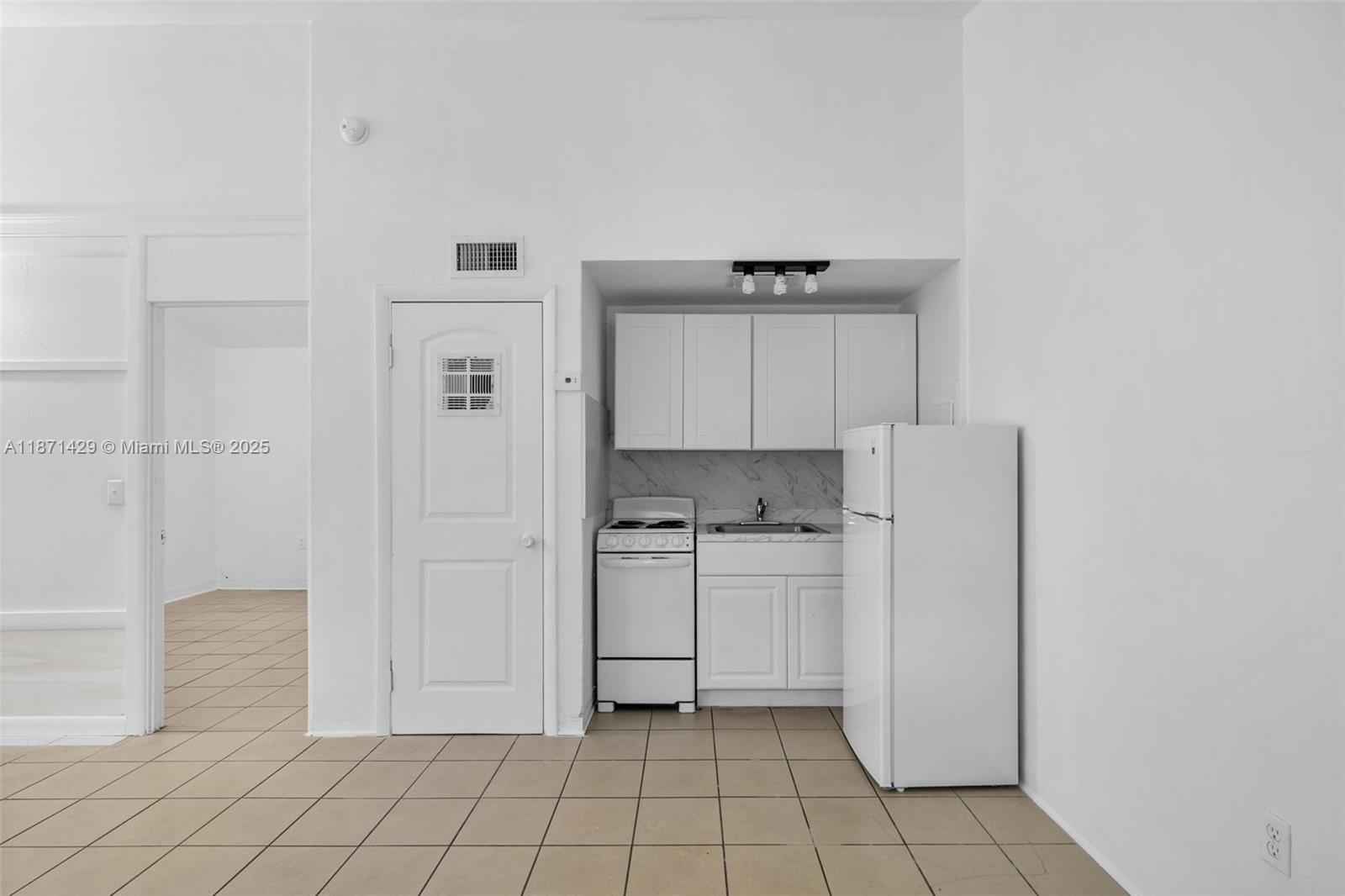 Property photo # 3