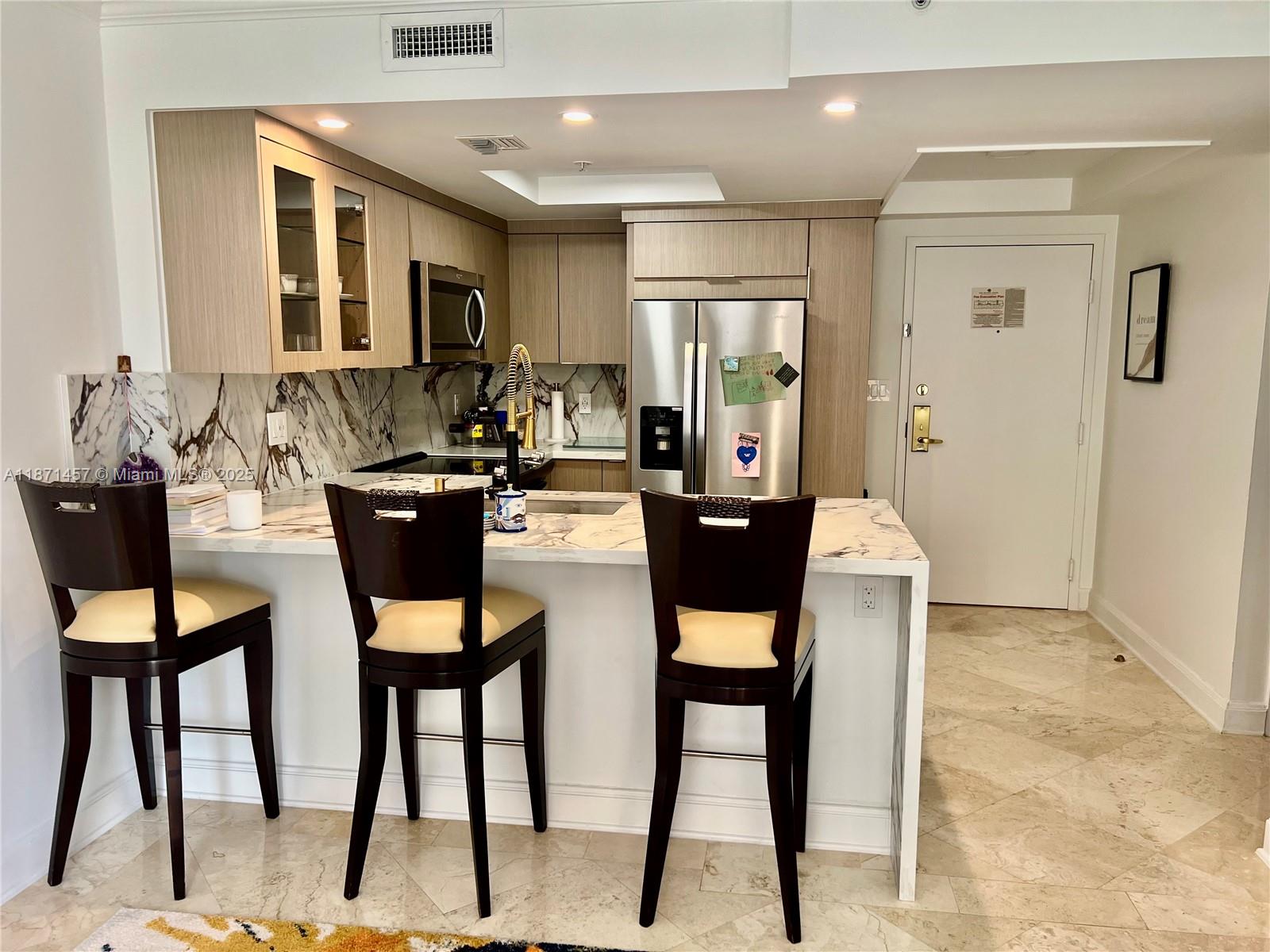 2951 S Bayshore Dr #913, Miami FL 33133
