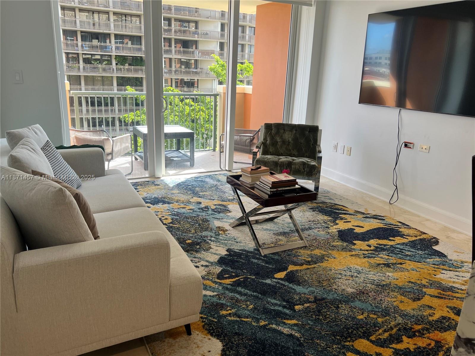 2951 S Bayshore Dr #913, Miami FL 33133