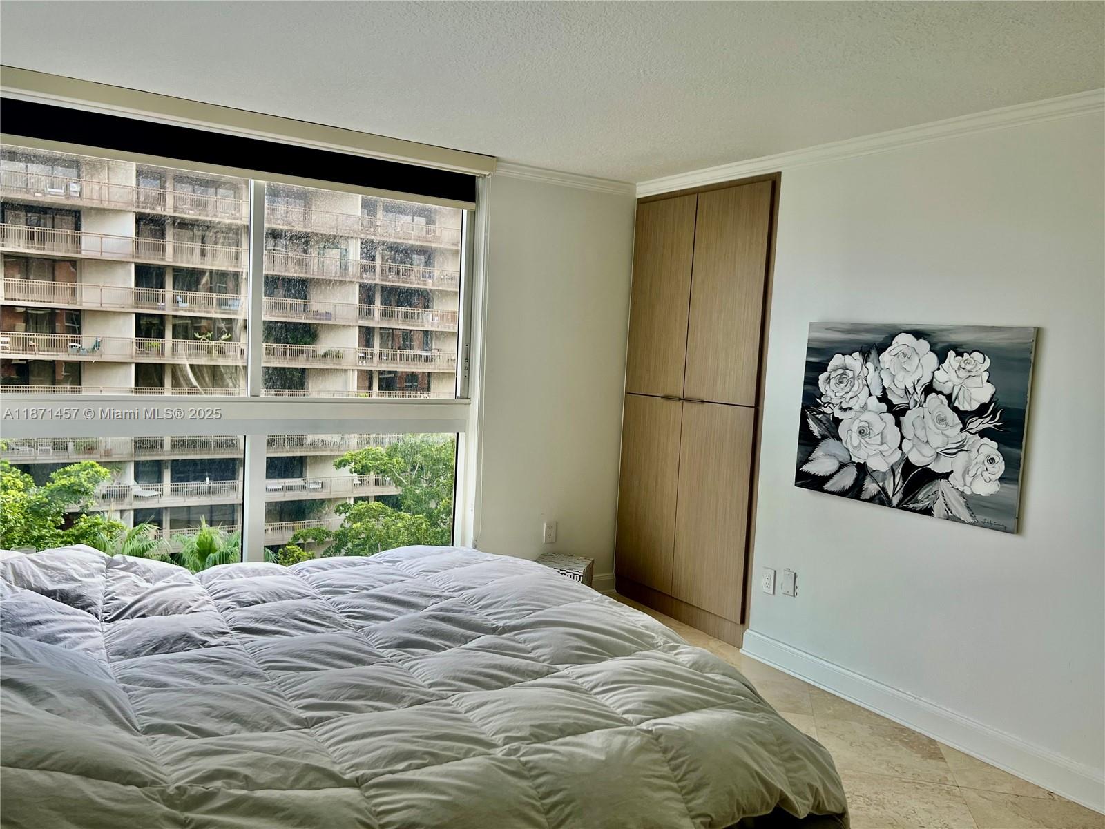 2951 S Bayshore Dr #913, Miami FL 33133