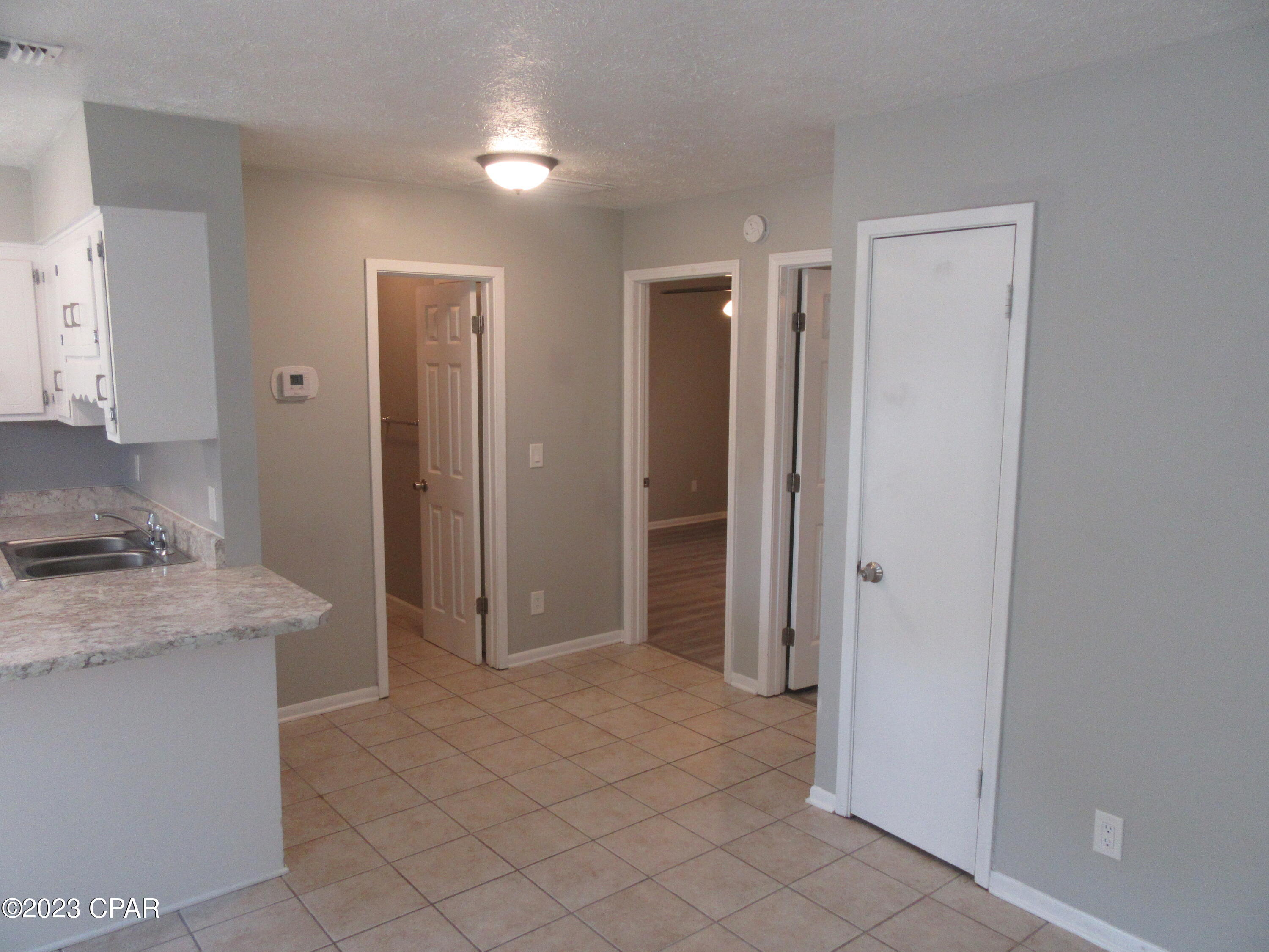 Image 16 For 2524 Beech Street A