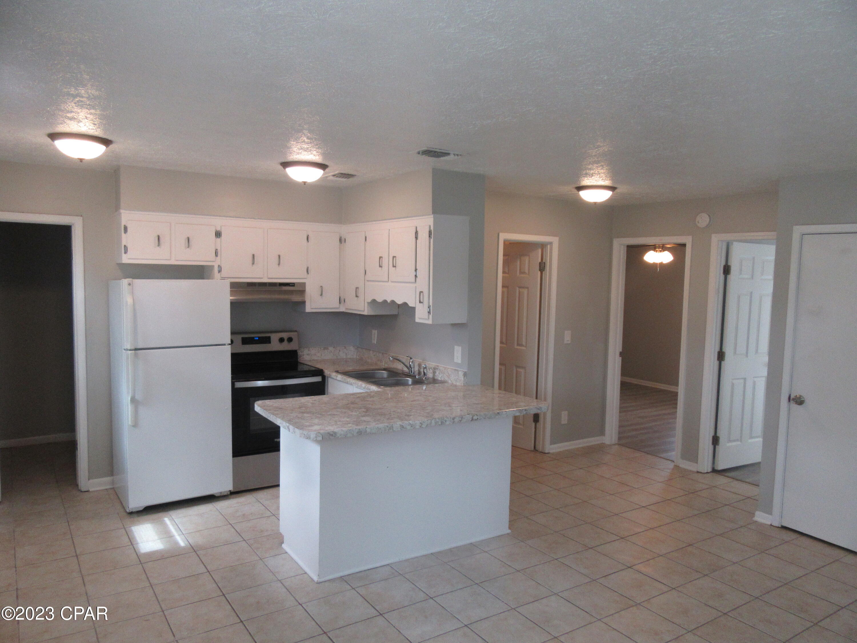 Image 3 For 2524 Beech Street A