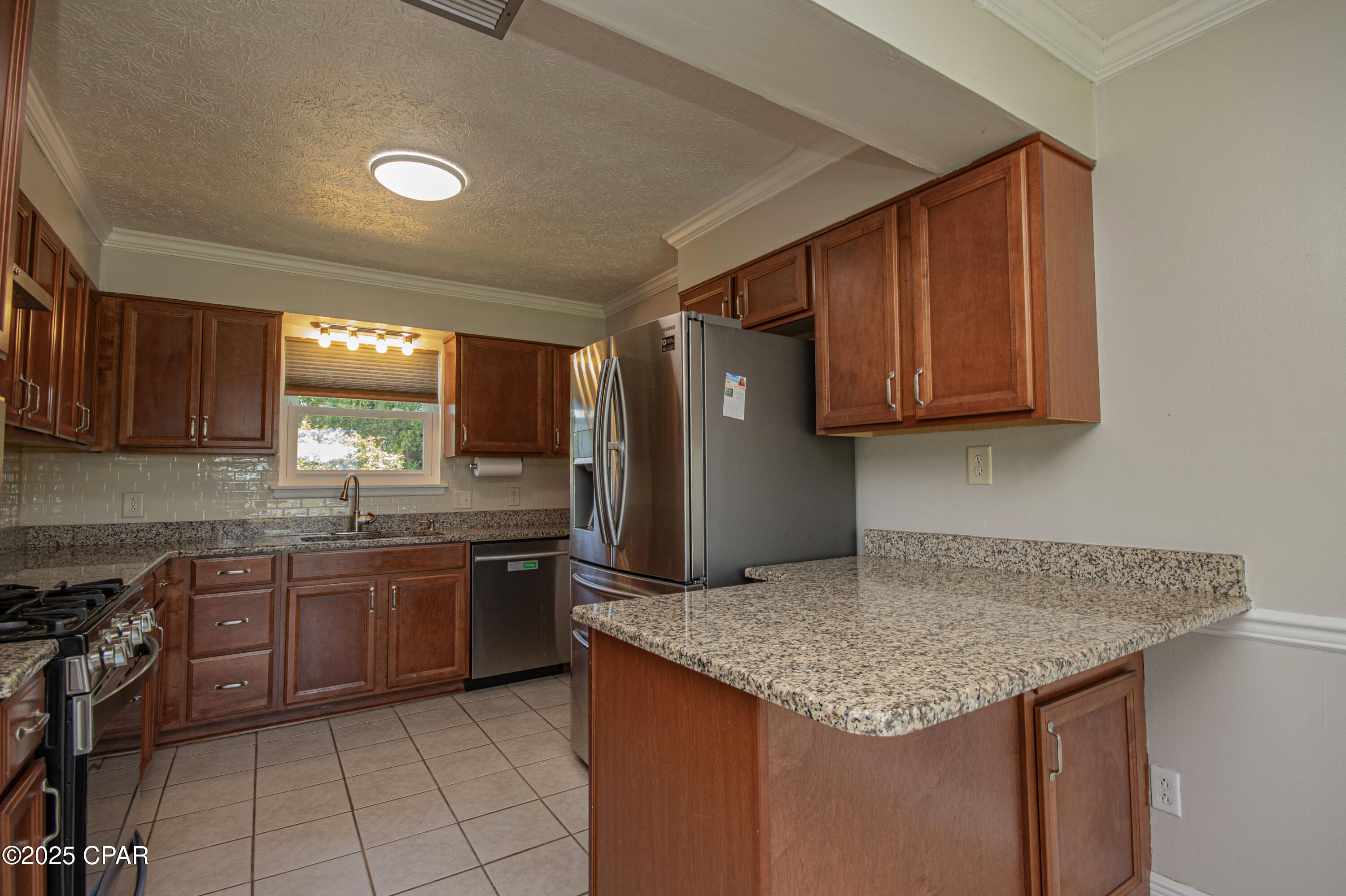 Image 13 For 1118 Comet Avenue