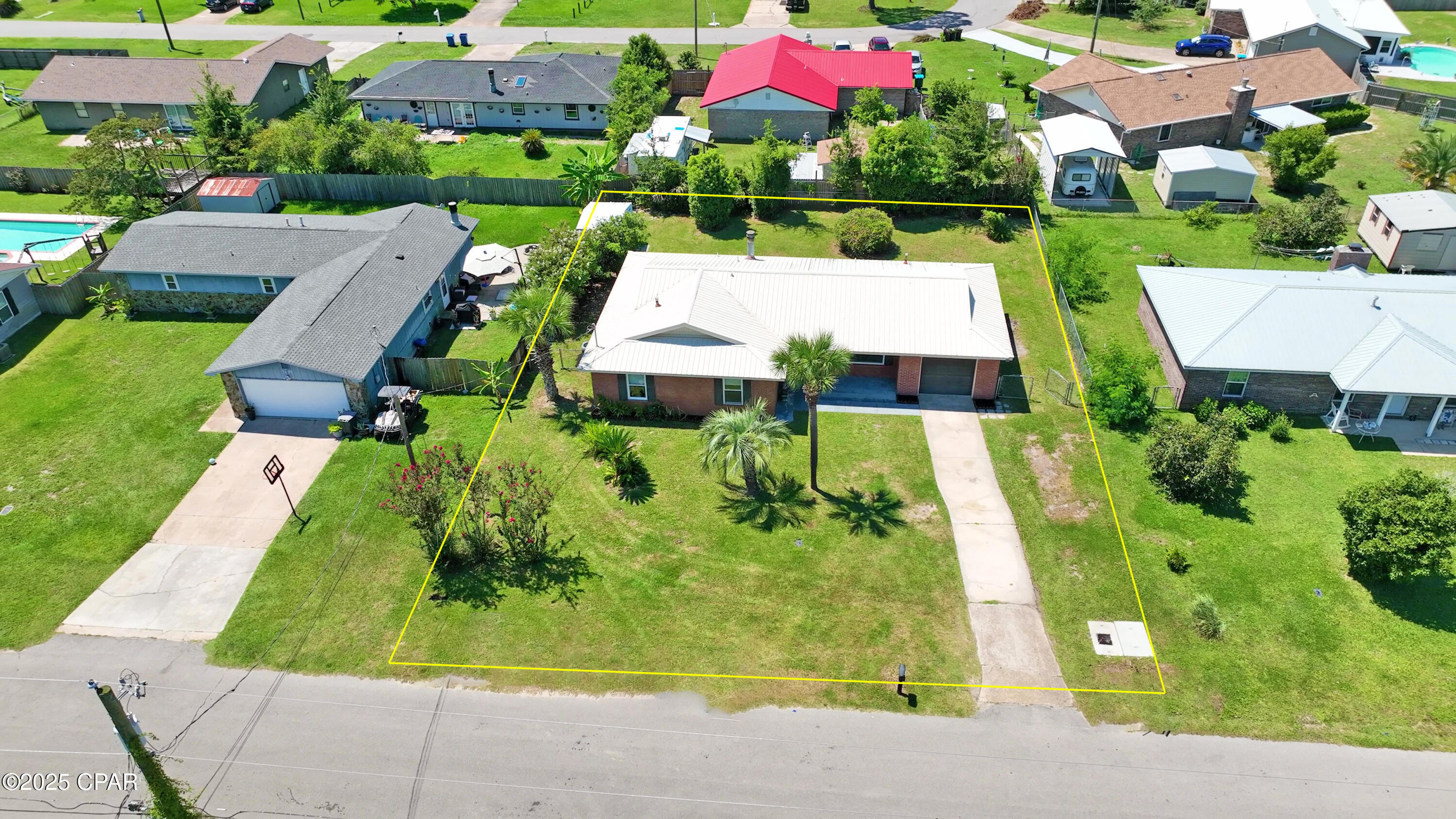 Image 2 For 1118 Comet Avenue