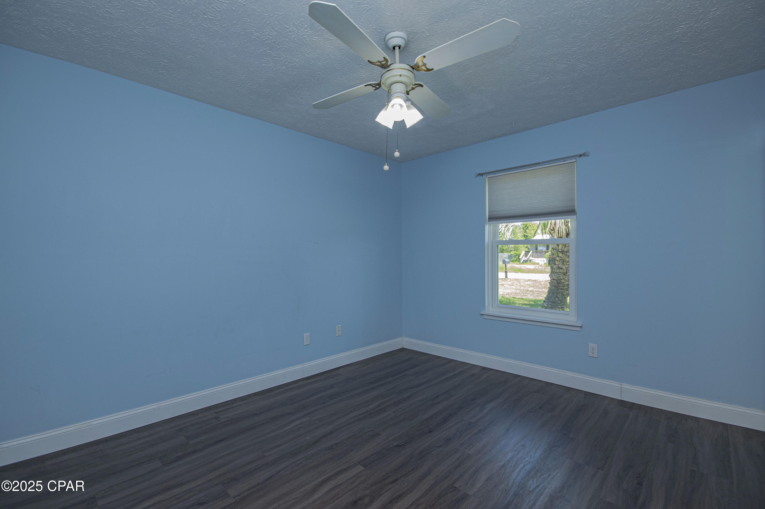 Image 35 For 1118 Comet Avenue