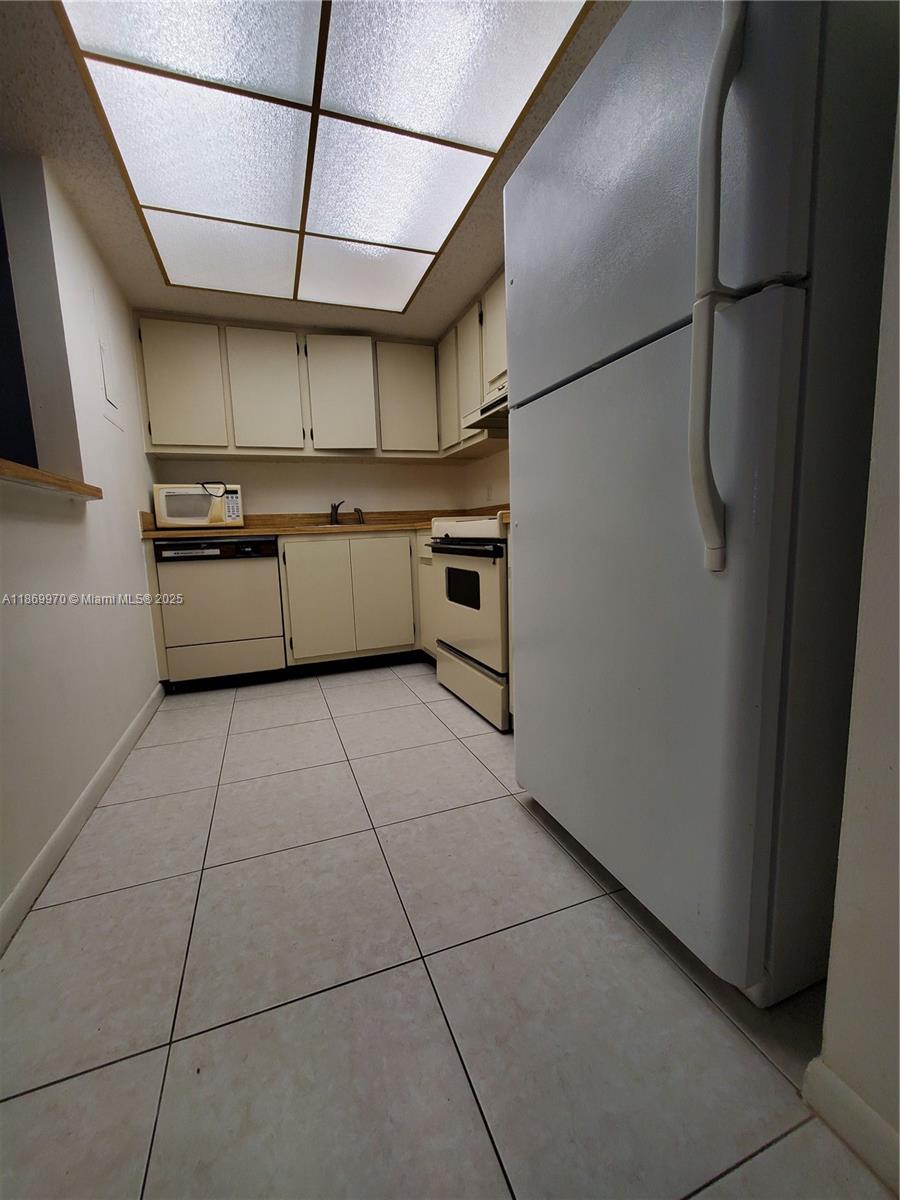 Property photo # 9