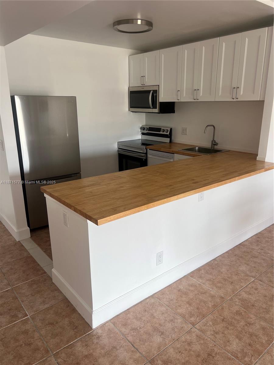 Property photo # 0