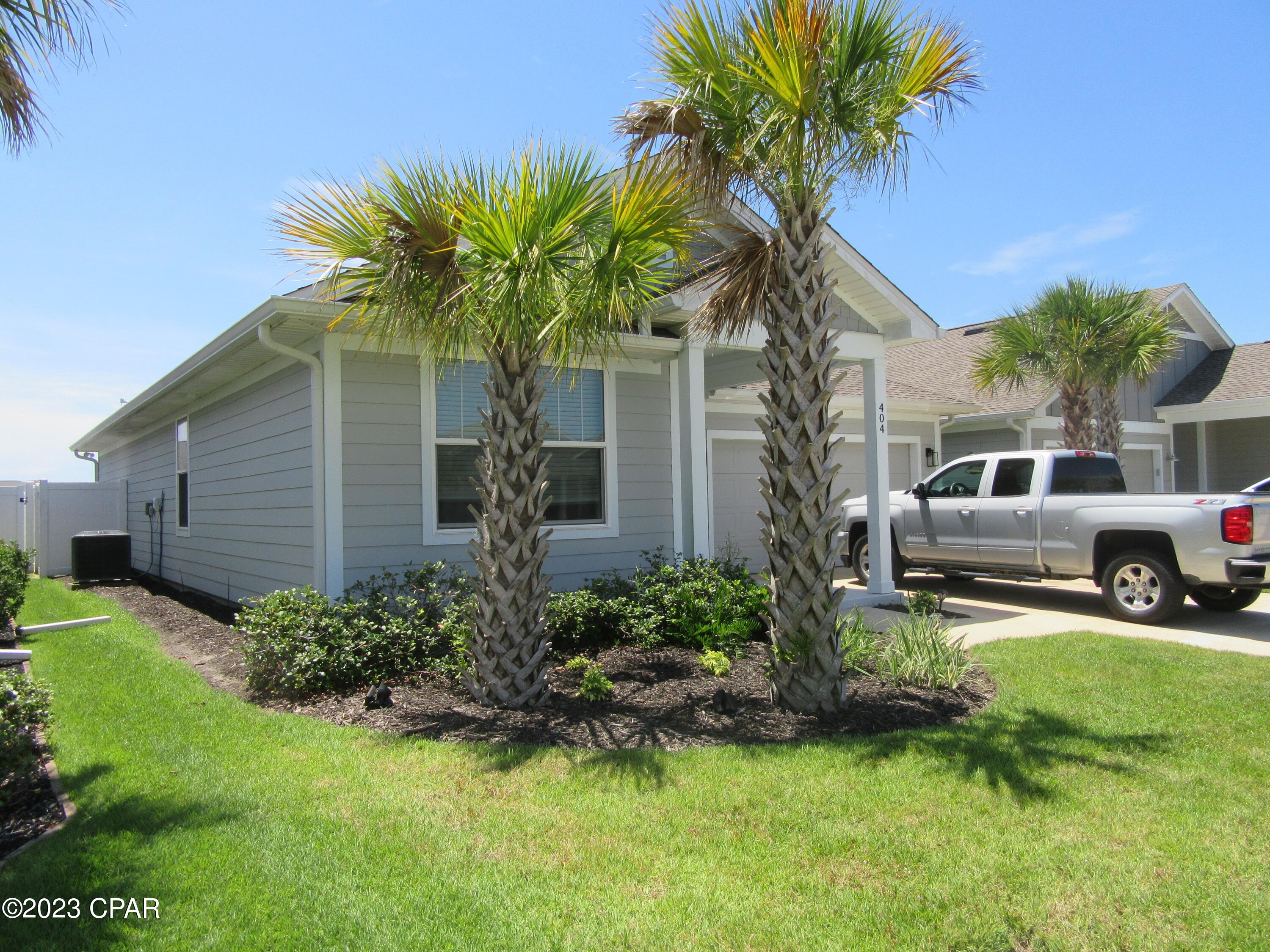 Image 3 For 404 Warren Bayou Lane