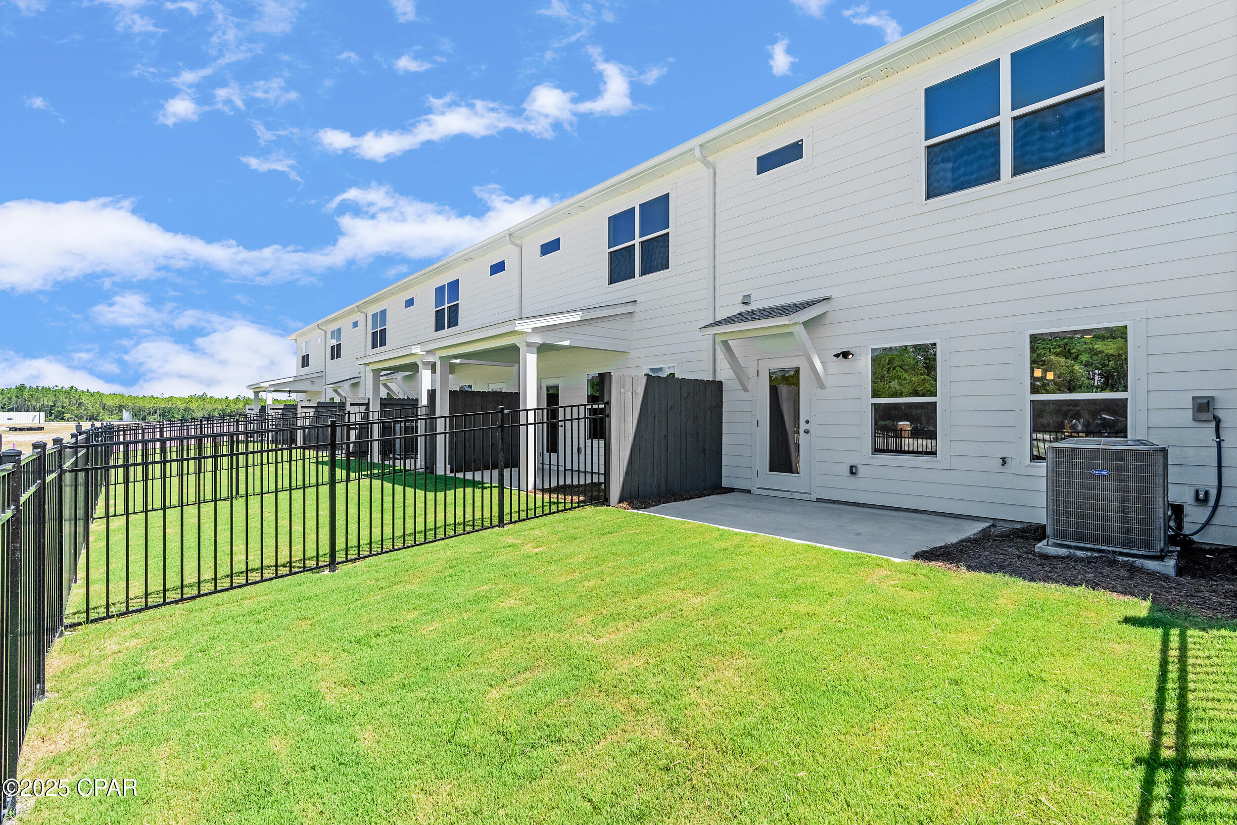 Image 13 For 305 Lapis Lane 91