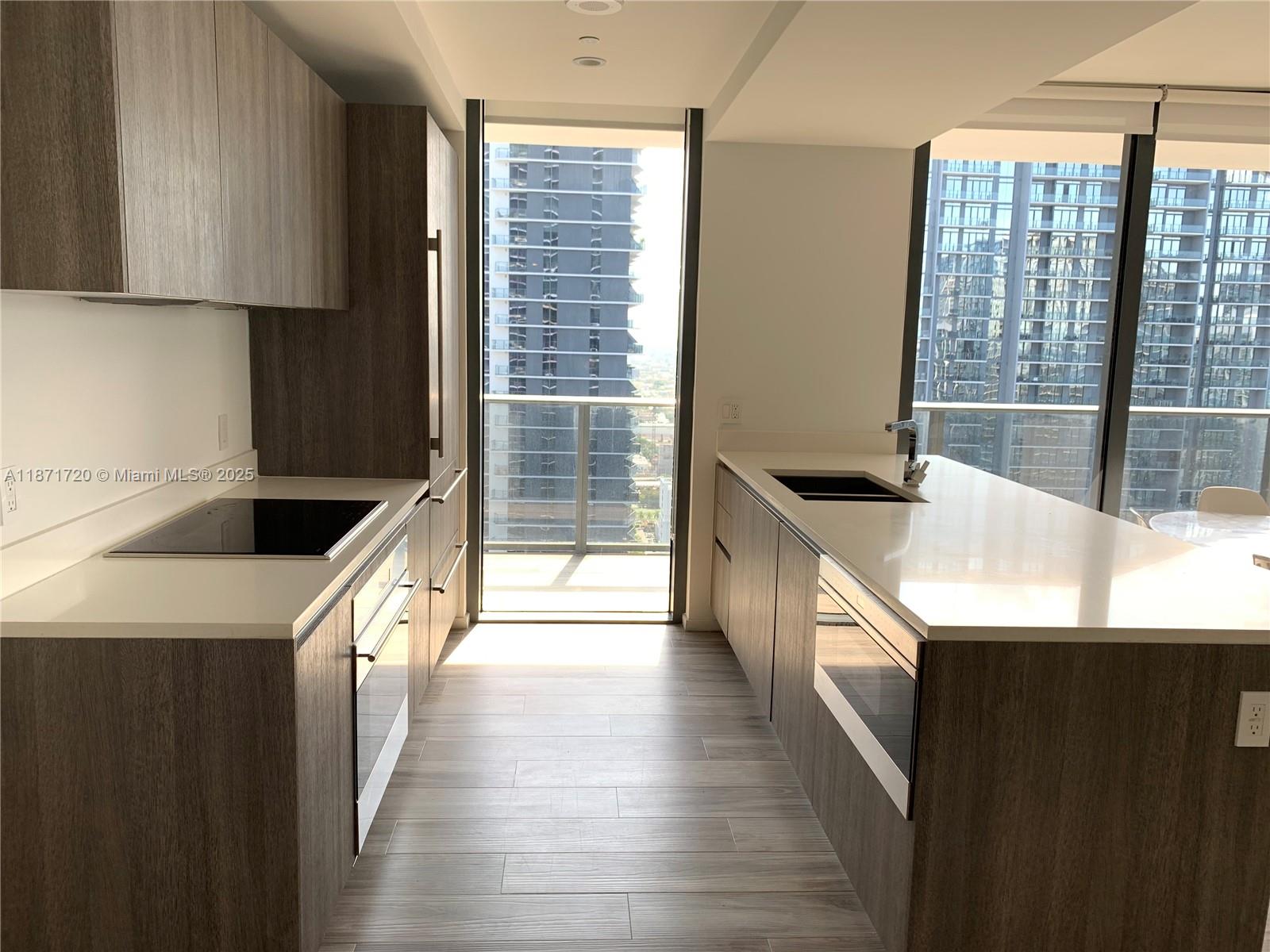 801 S Miami Ave #3909, Miami FL 33130