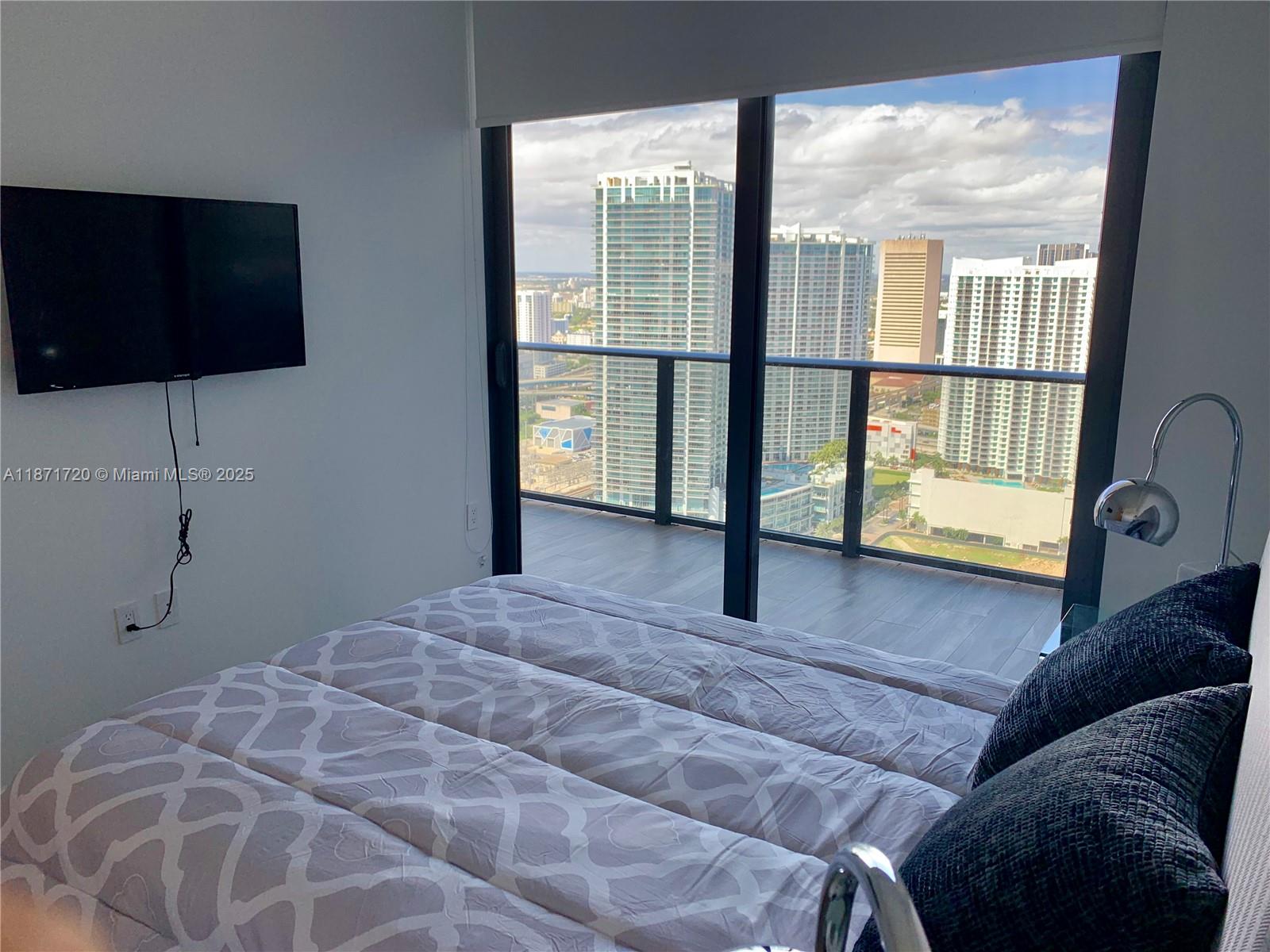 801 S Miami Ave #3909, Miami FL 33130