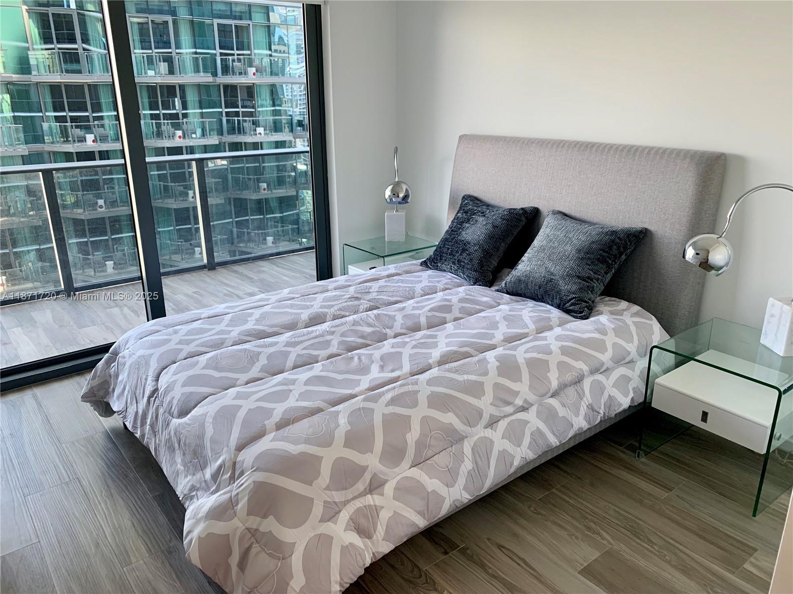 801 S Miami Ave #3909, Miami FL 33130