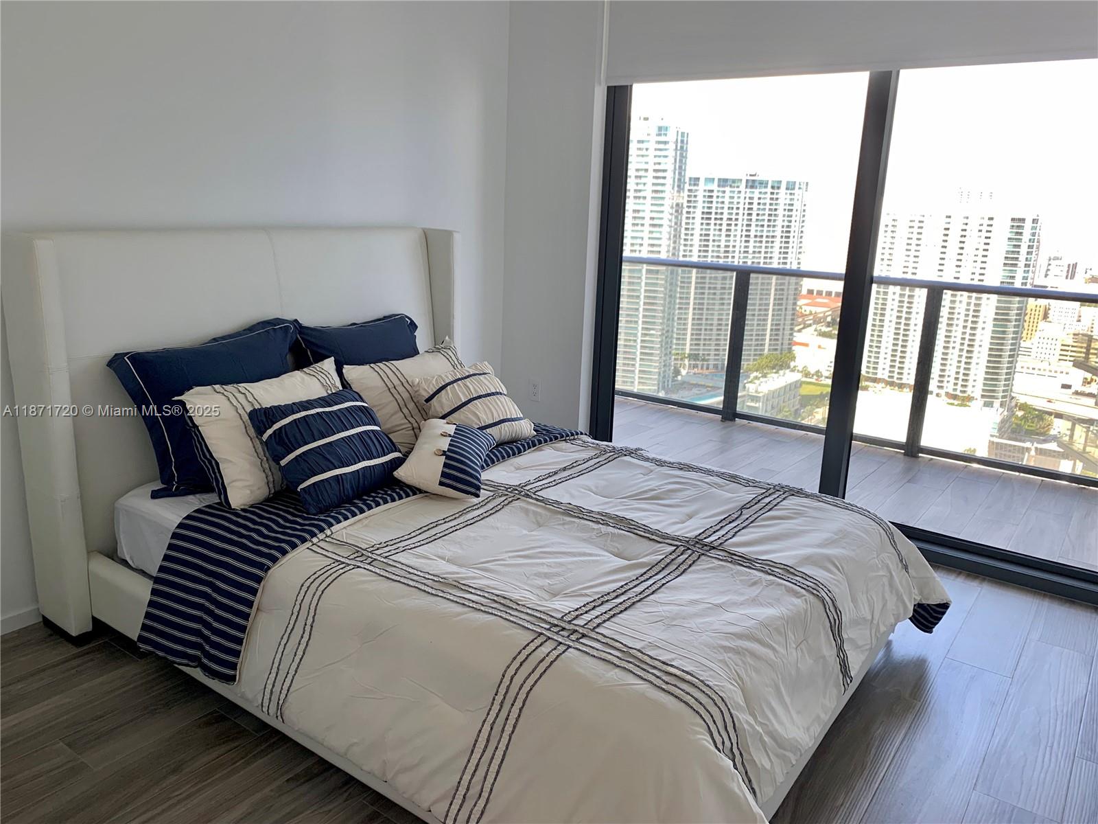801 S Miami Ave #3909, Miami FL 33130