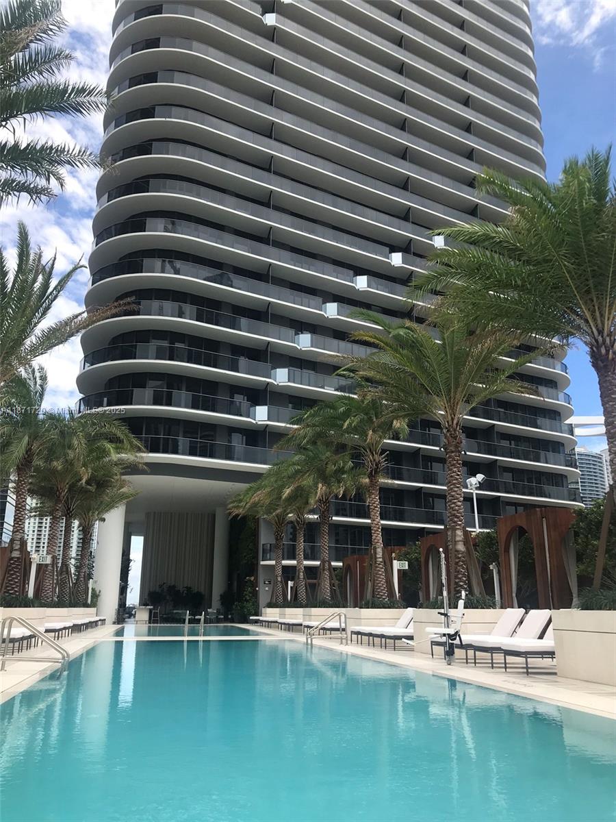 801 S Miami Ave #3909, Miami FL 33130