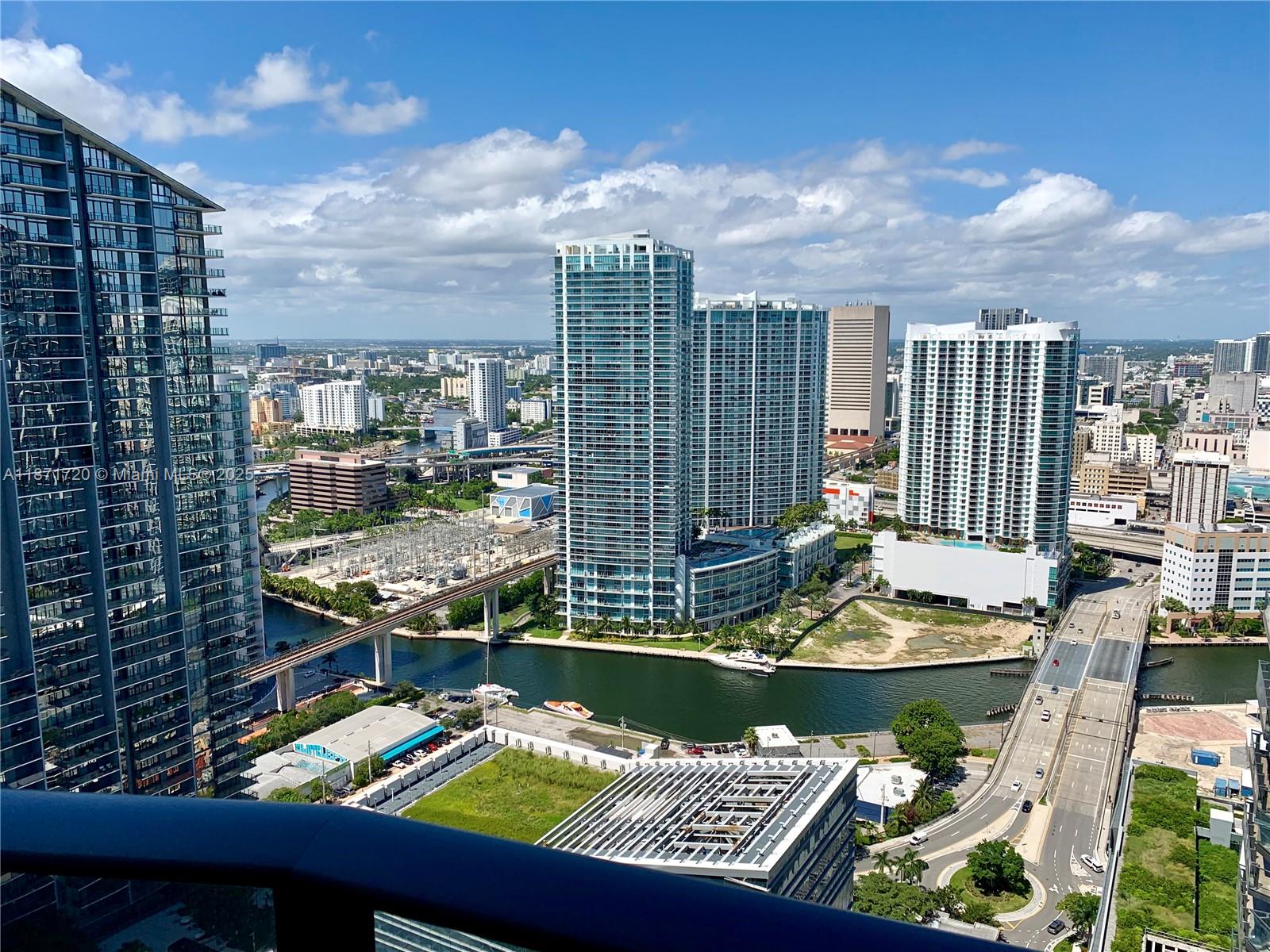 801 S Miami Ave #3909, Miami FL 33130