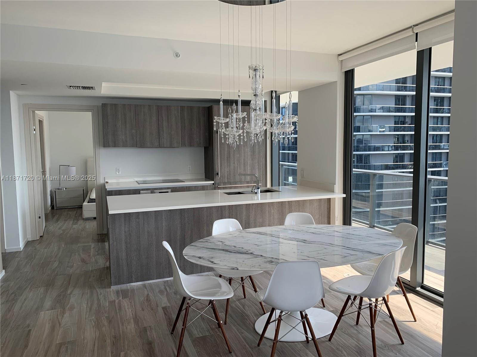 801 S Miami Ave #3909, Miami FL 33130