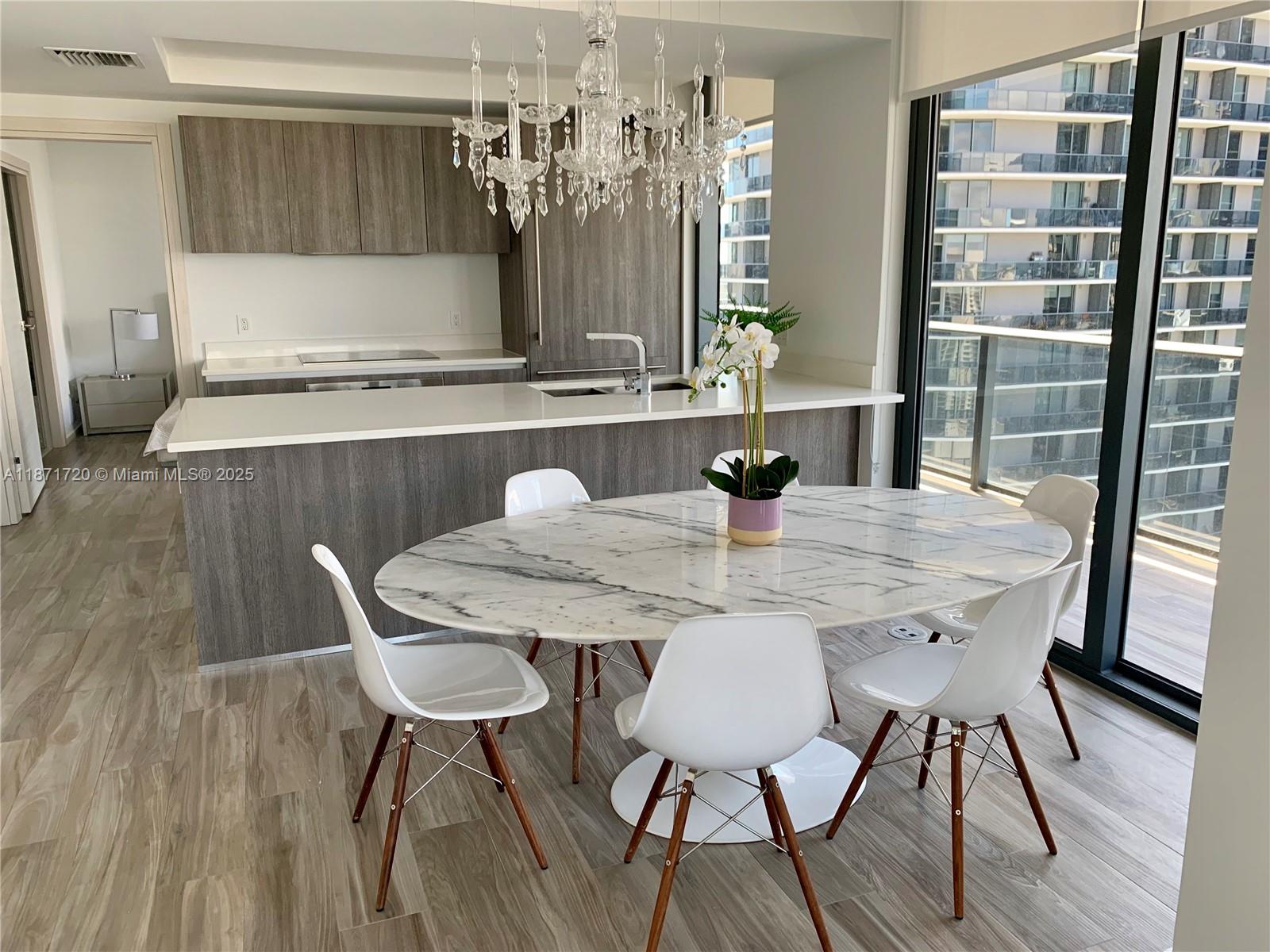 801 S Miami Ave #3909, Miami FL 33130