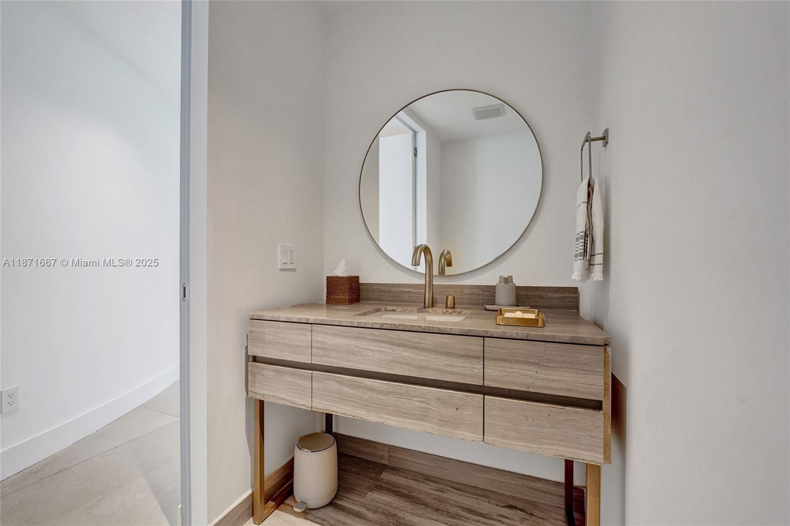 Property photo # 8