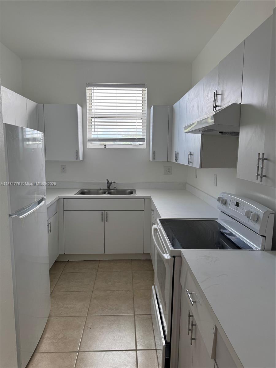 Property photo # 9