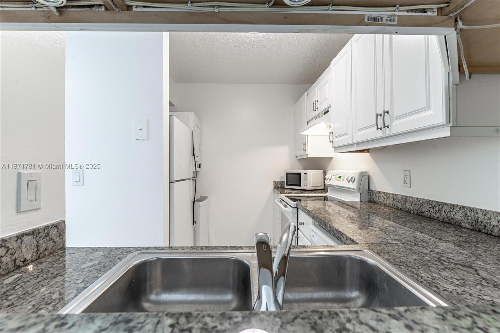Property photo # 2