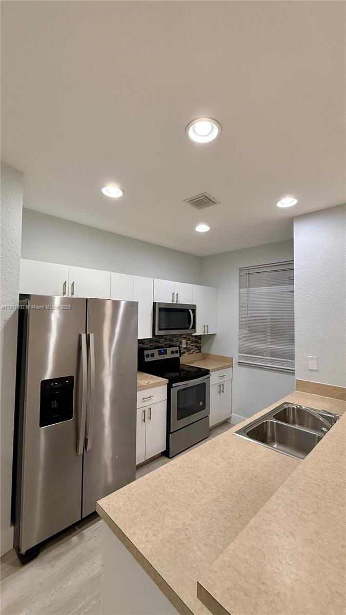 Property photo # 9