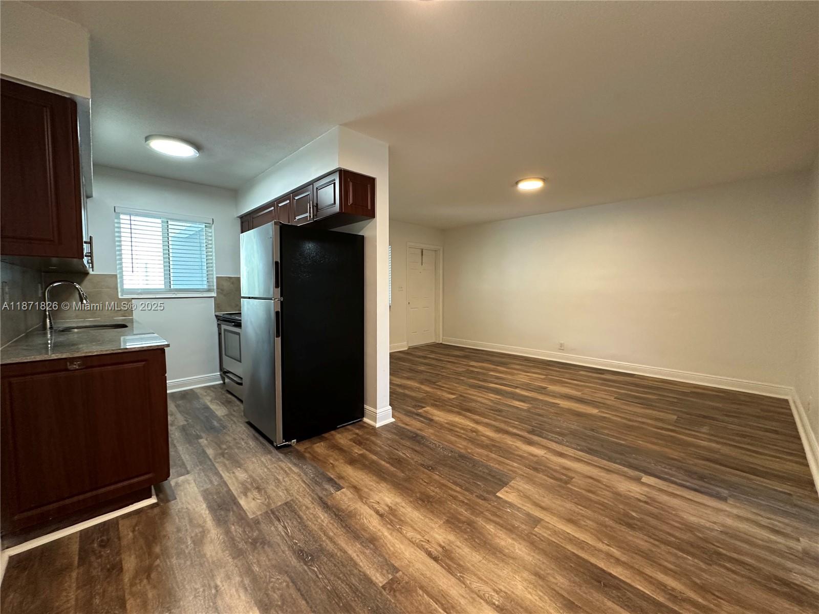 Property photo # 0