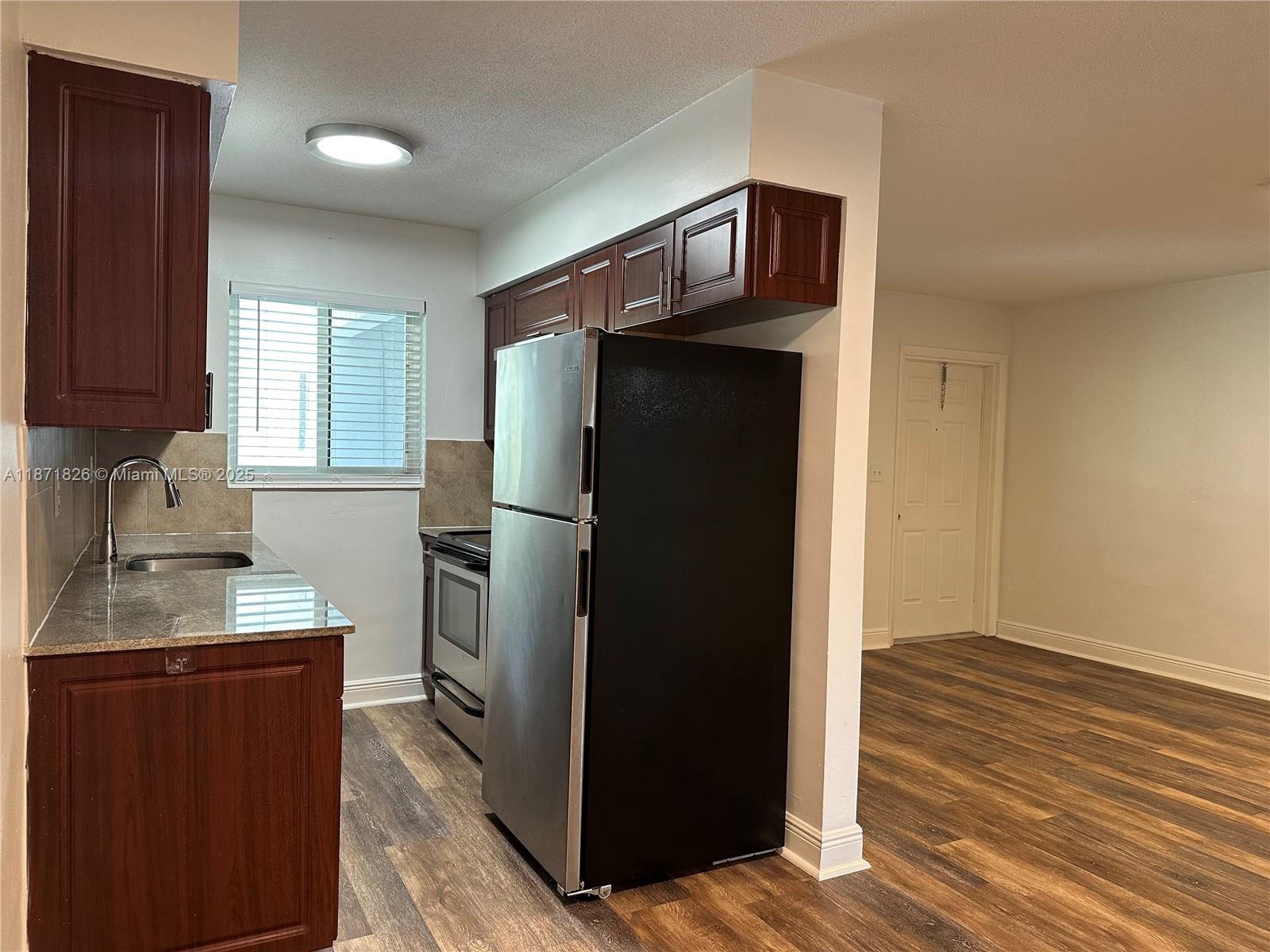 Property photo # 4