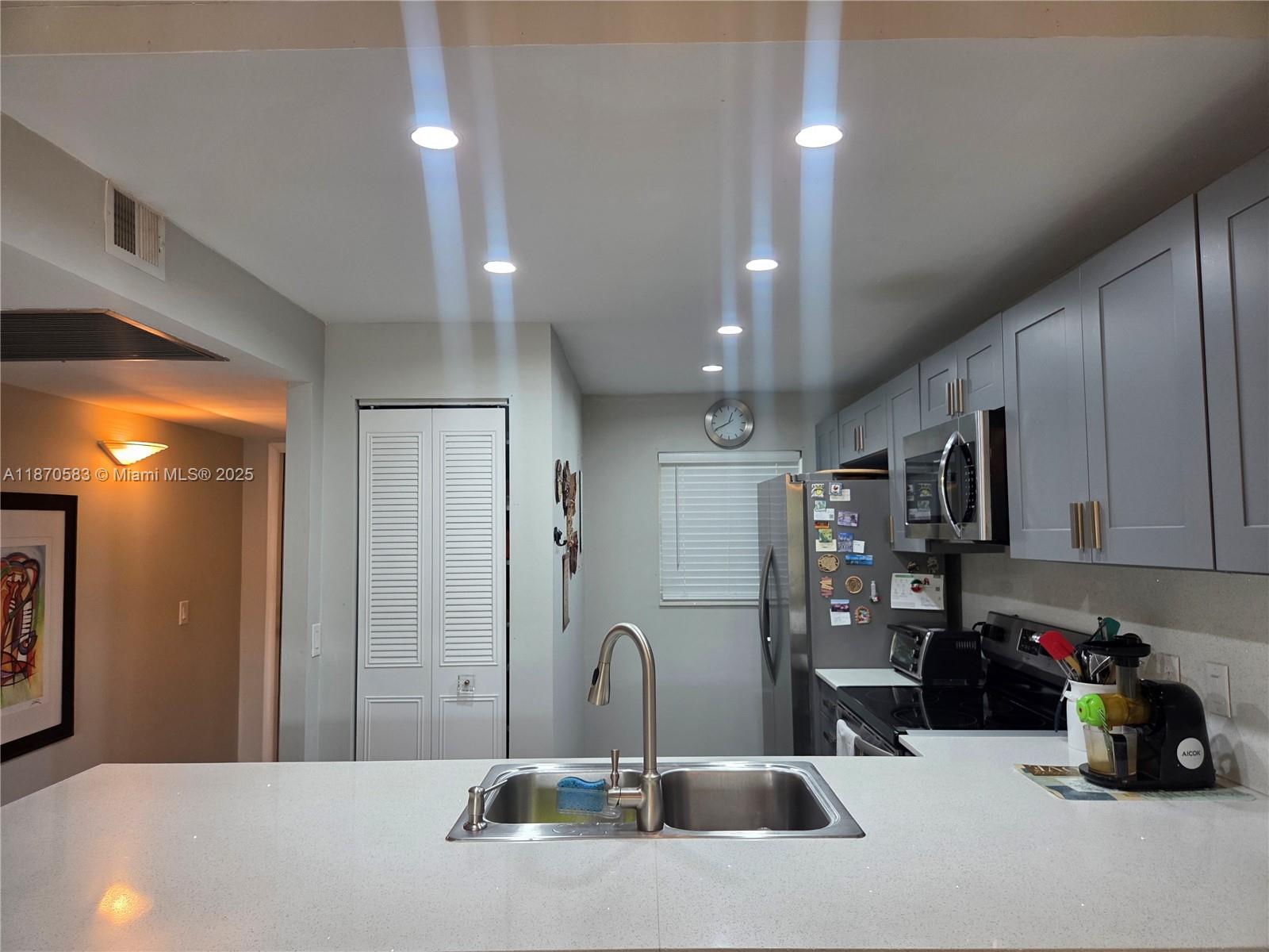 Property photo # 9
