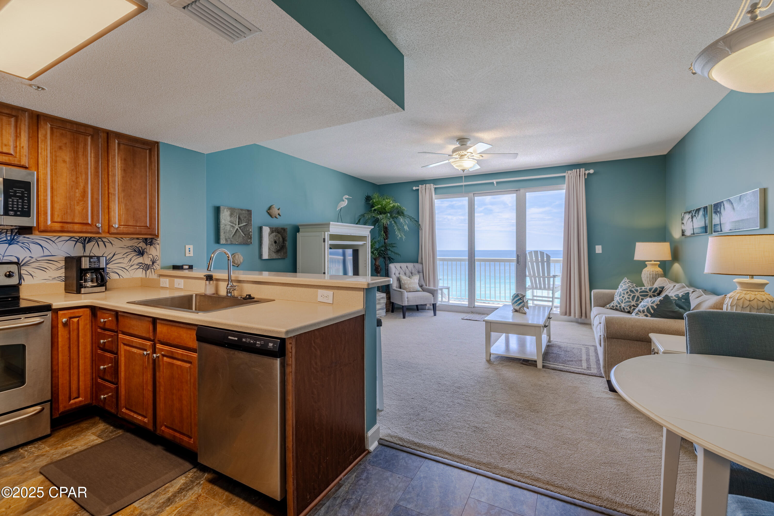 Image 7 For 5115 Gulf Drive 1004