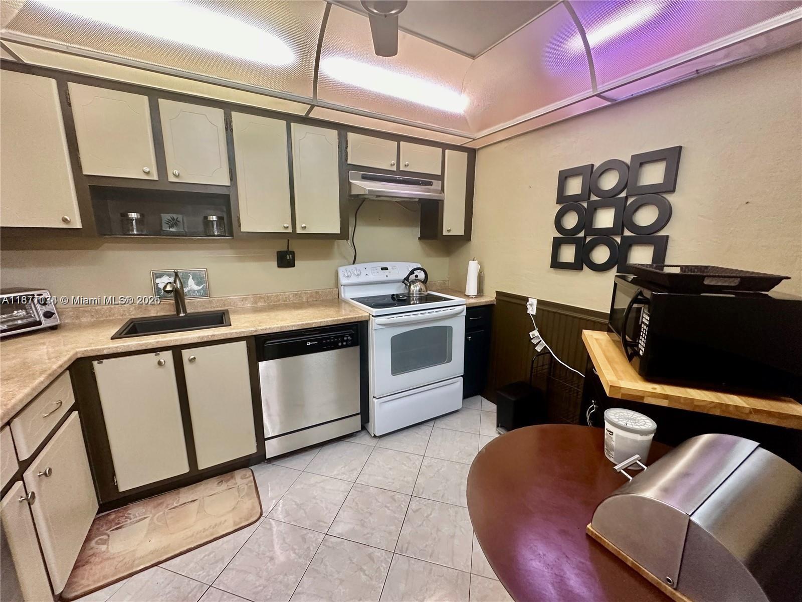 Property photo # 5
