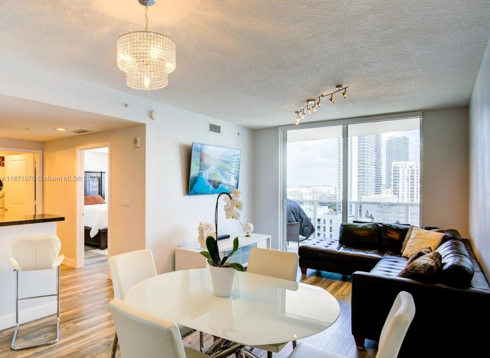 601 23rd St Unit 1501, Miami, Florida 33137