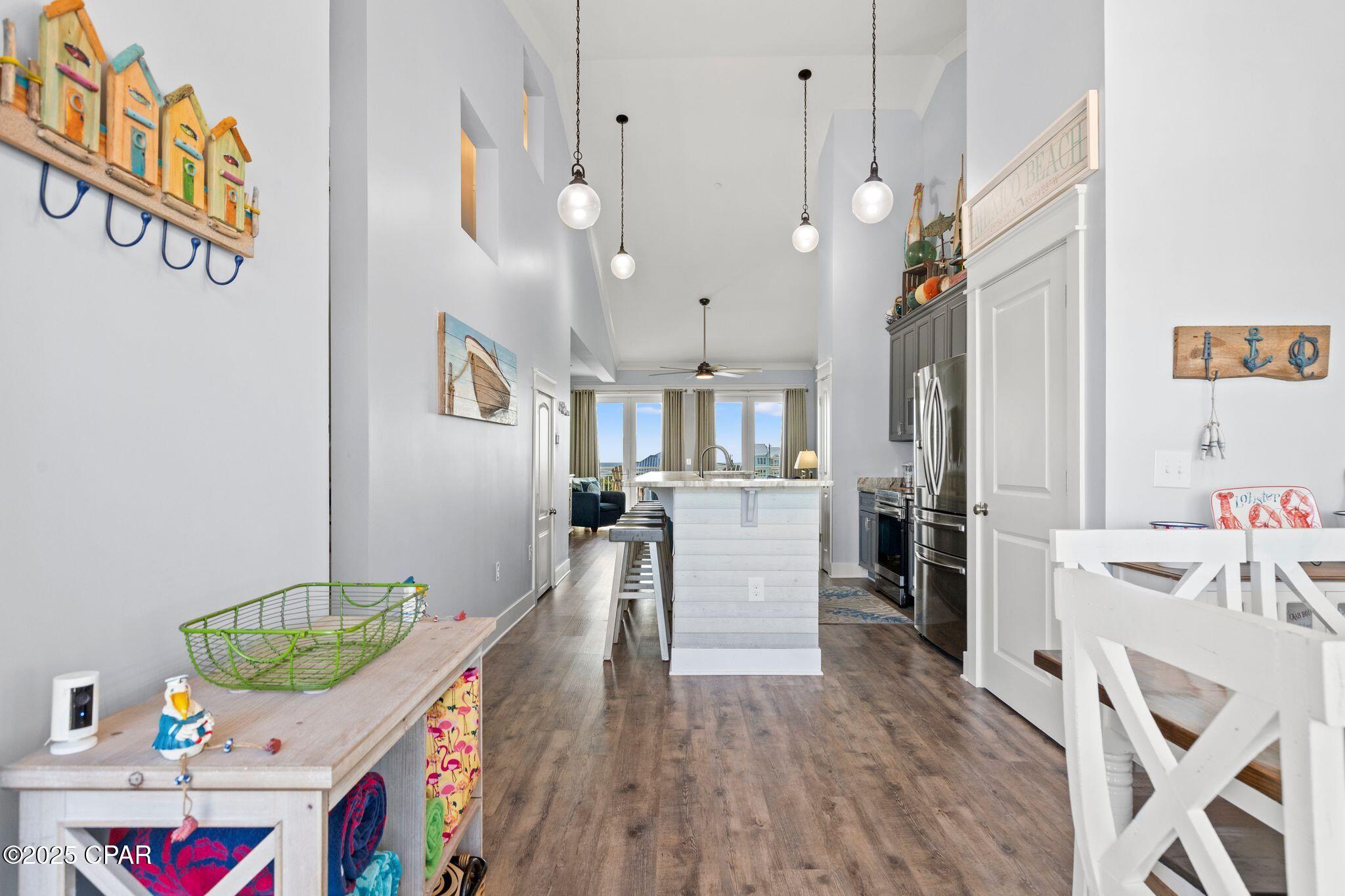 5nnjm_aialbccbw 6mpeznzl55ycmtal Vq7cczoh6m