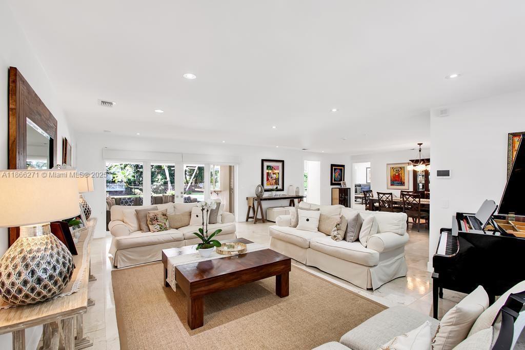 Property photo # 2