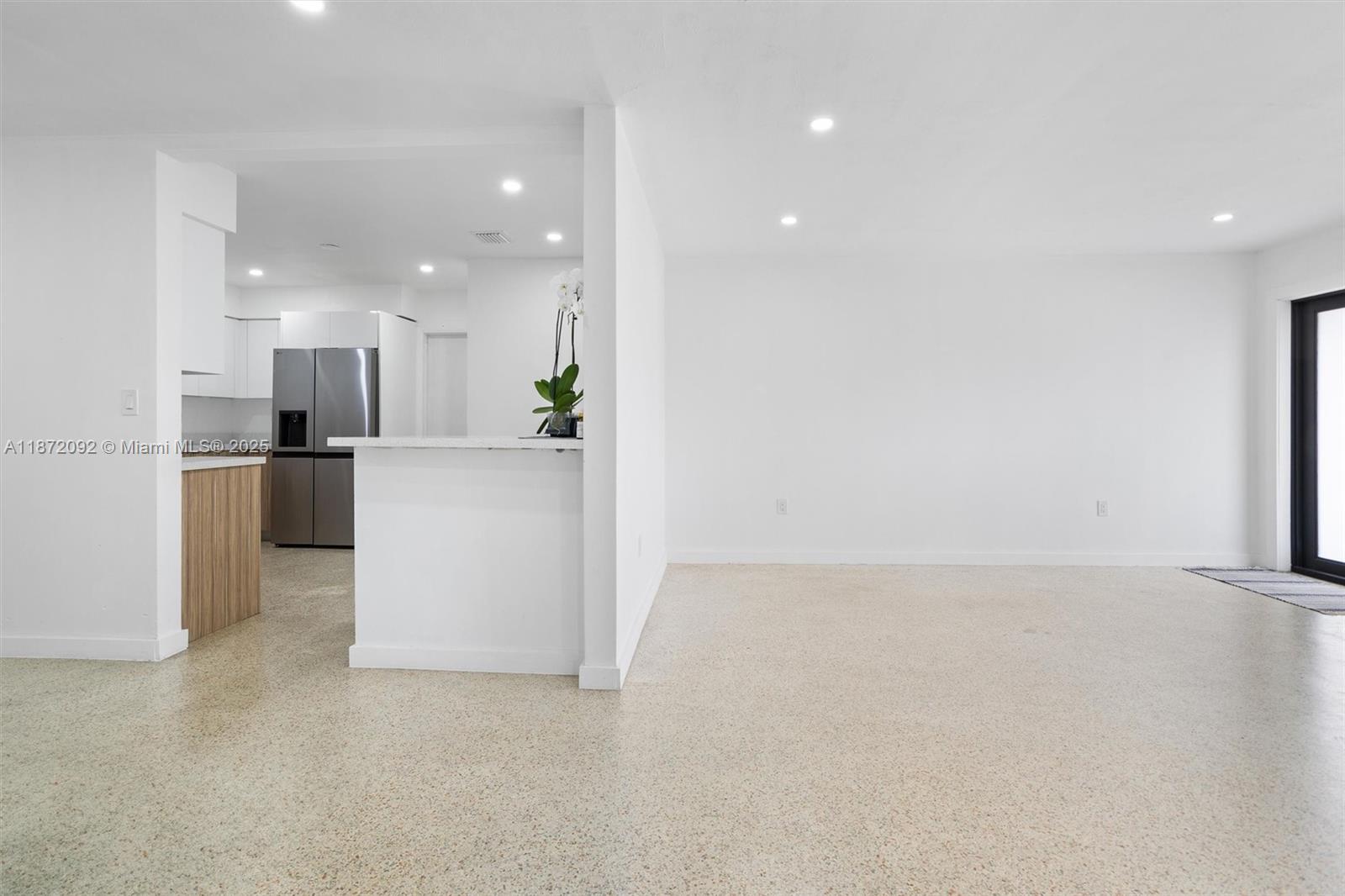 Property photo # 4