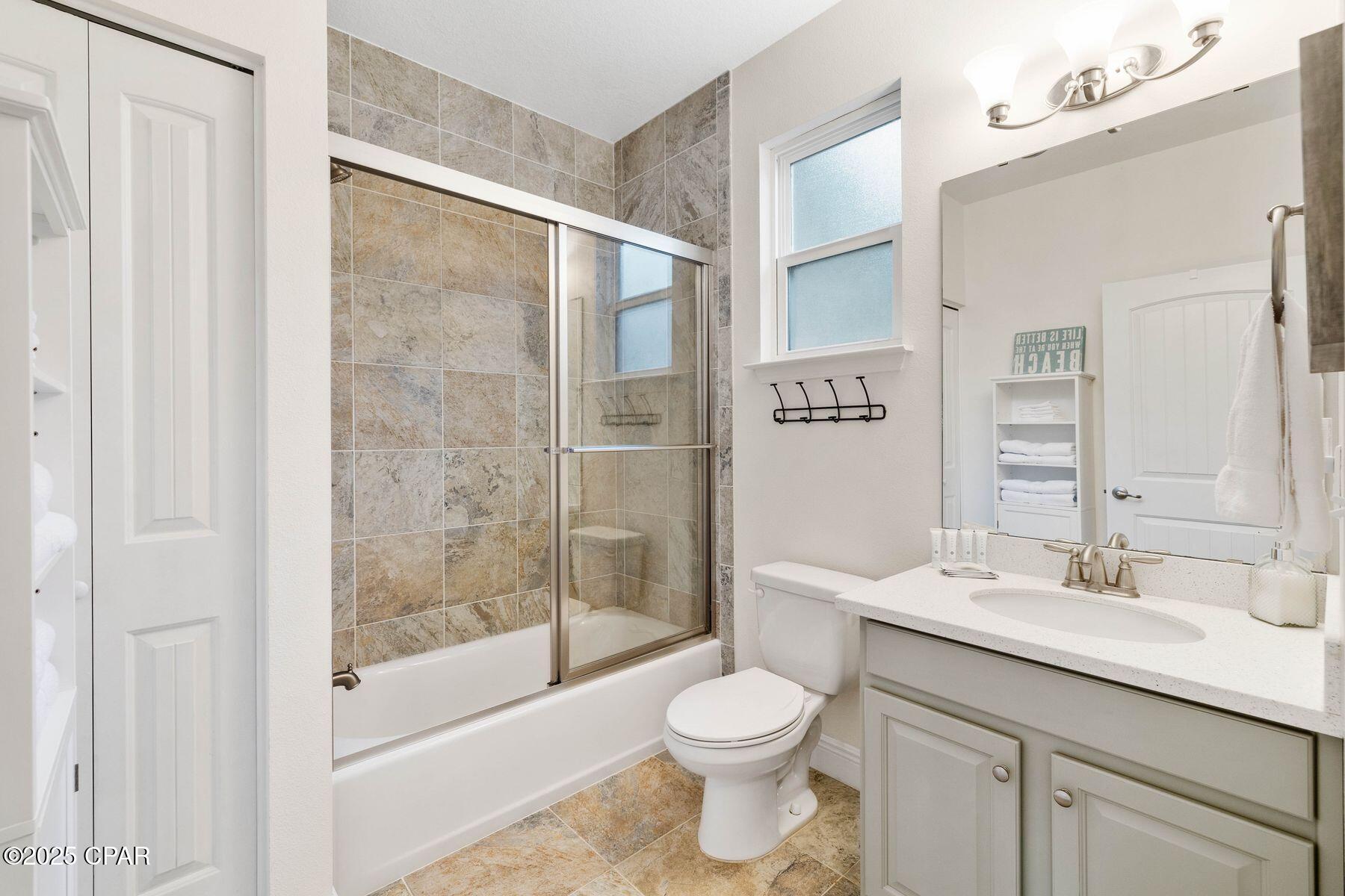 Image 16 For 38 Sandpine Loop