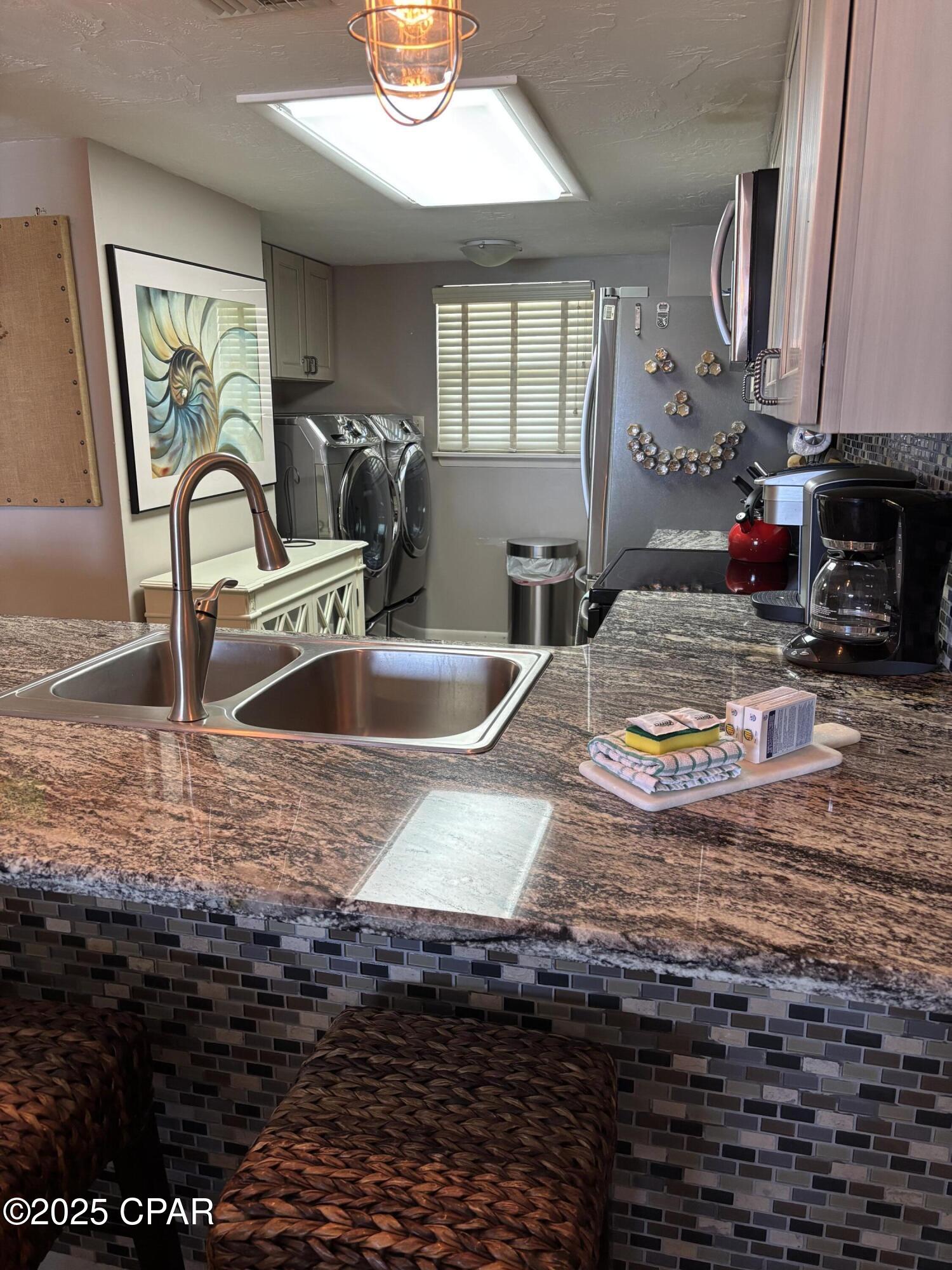 Image 5 For 4425 Thomas Drive 805