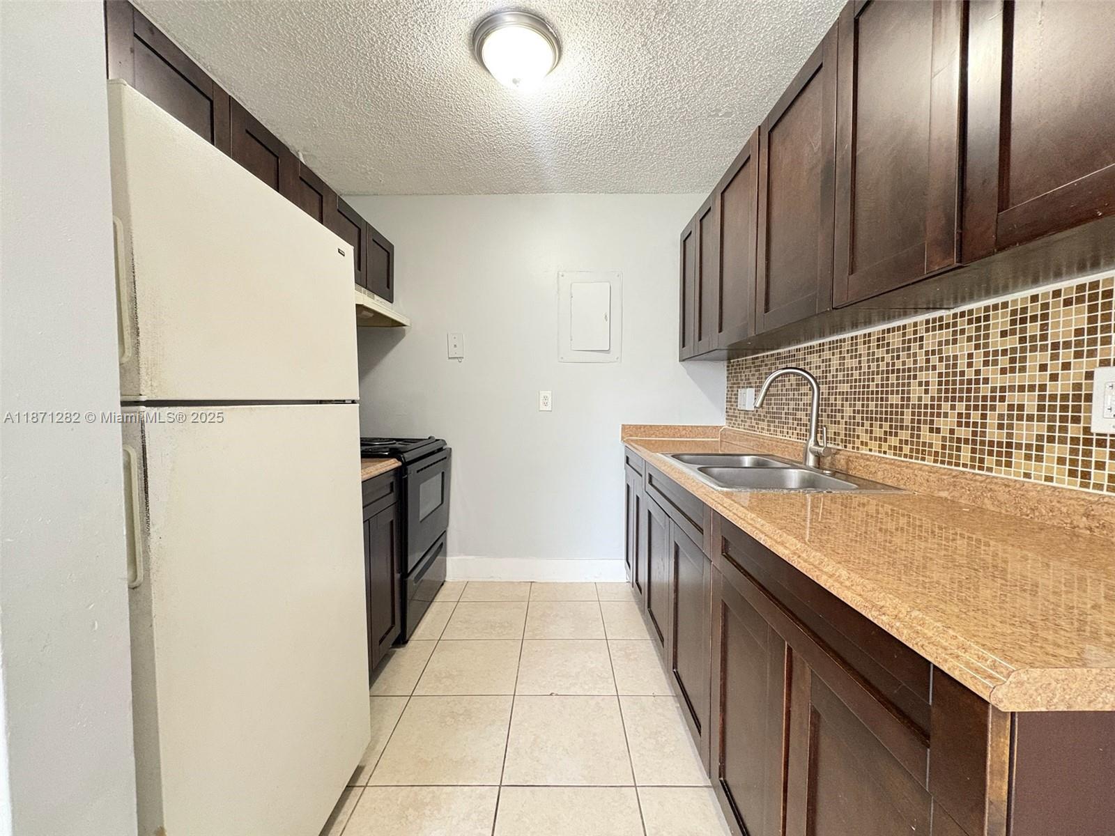 Property photo # 6