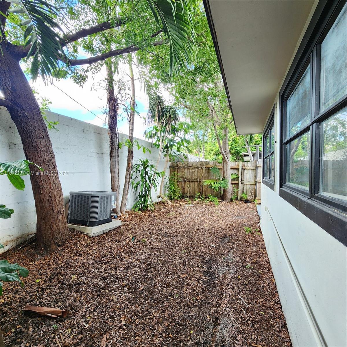 Property photo # 9