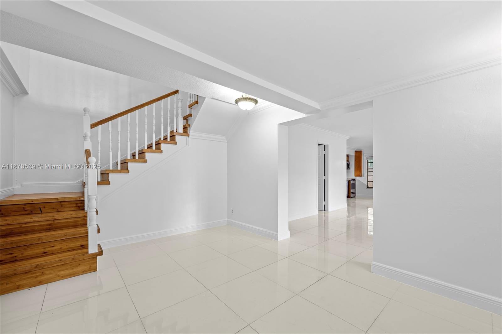 Property photo # 6