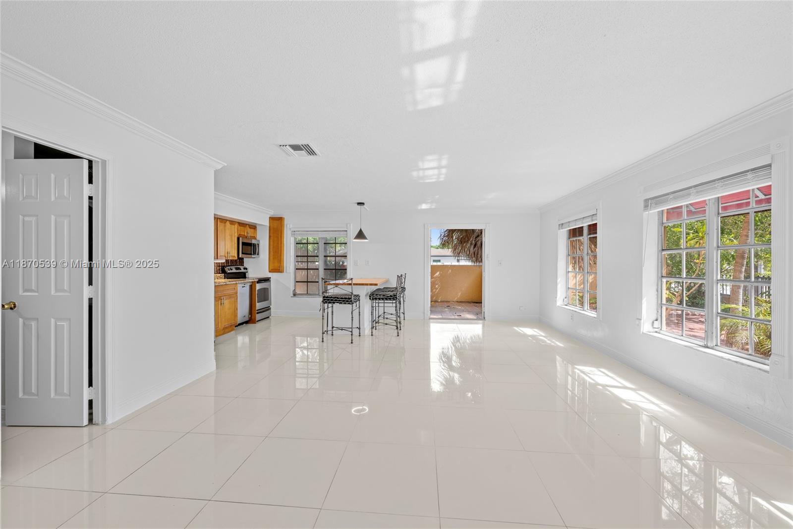 Property photo # 8
