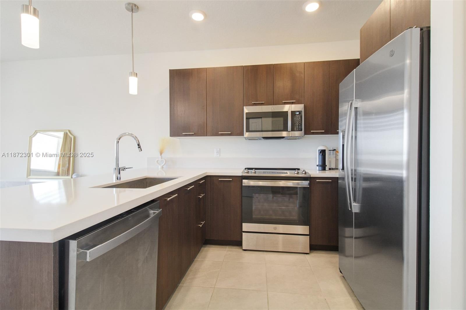 Property photo # 4