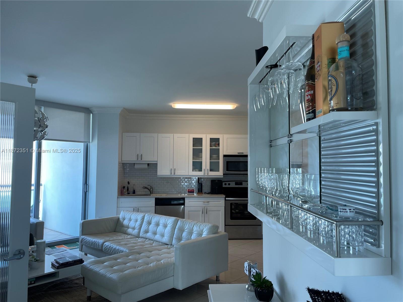 350 S Miami Ave #1113, Miami FL 33130