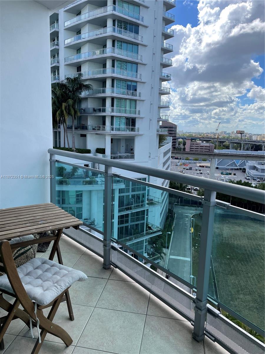 350 S Miami Ave #1113, Miami FL 33130