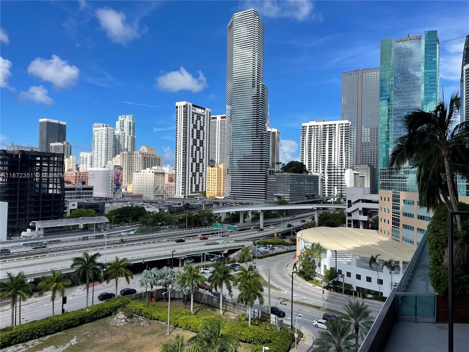 350 S Miami Ave #1113, Miami FL 33130