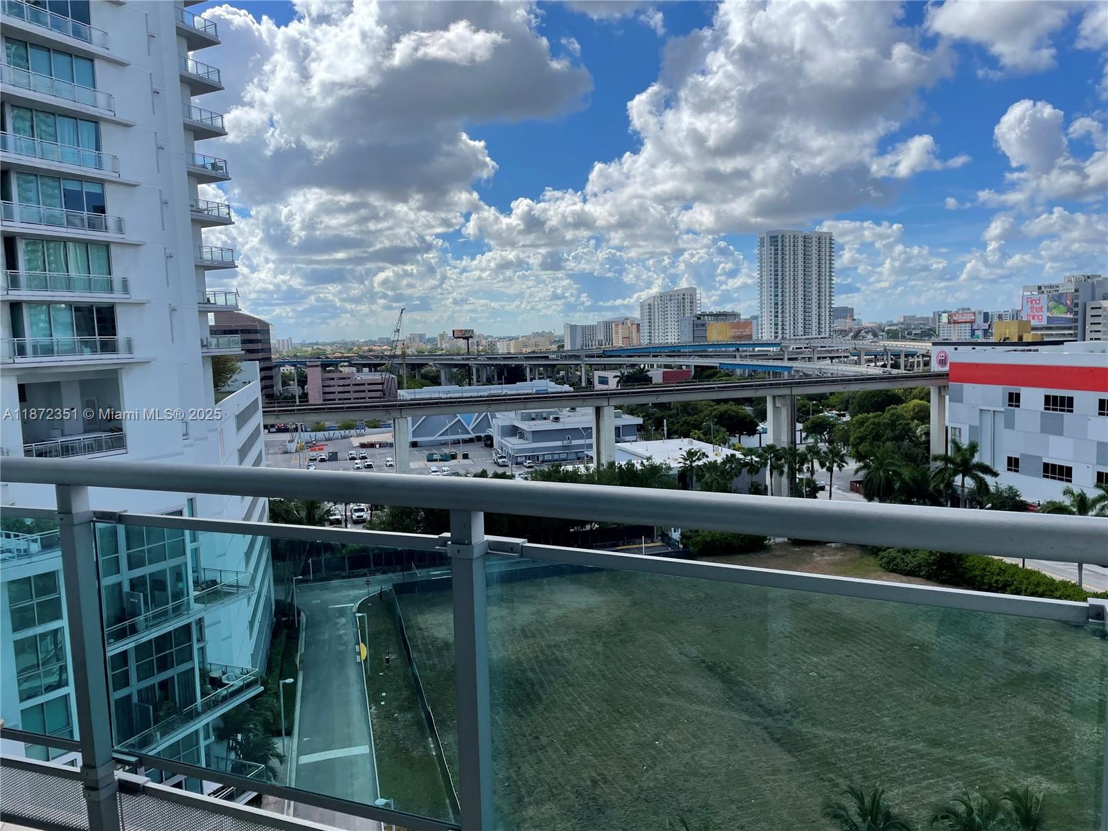 350 S Miami Ave #1113, Miami FL 33130