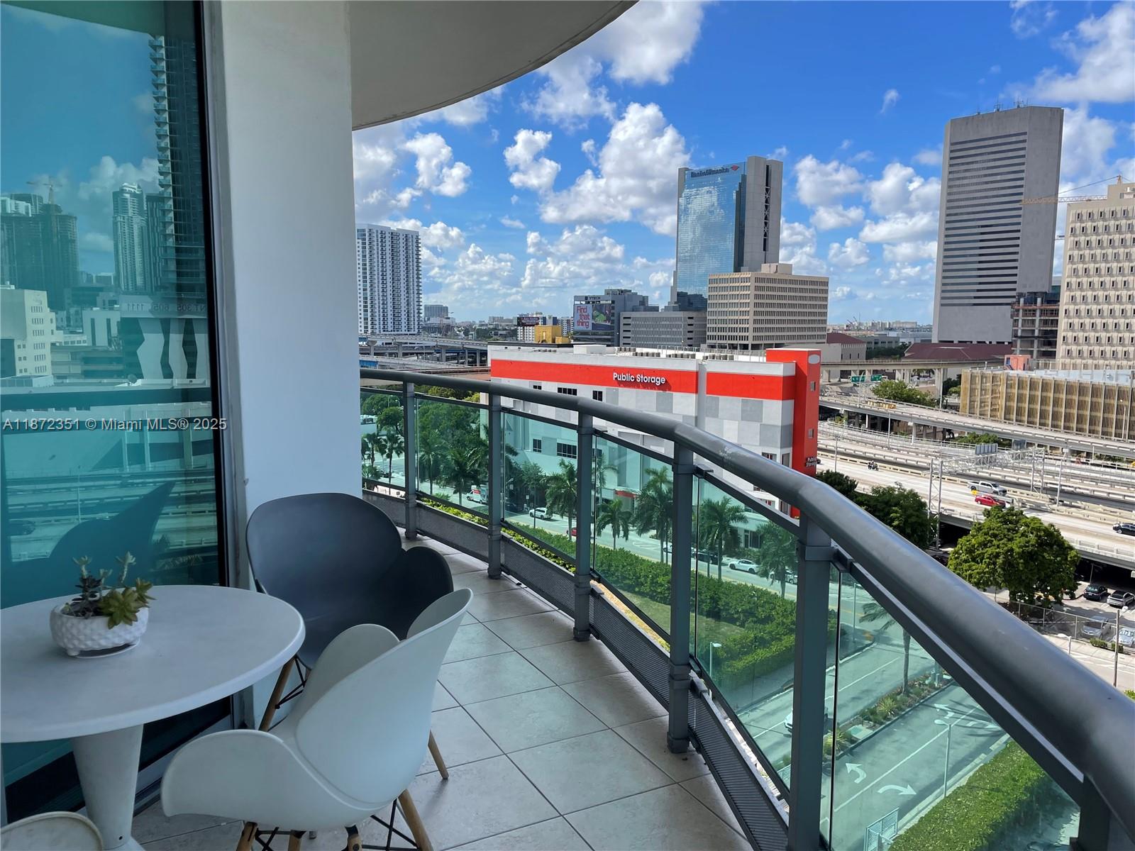 350 S Miami Ave #1113, Miami FL 33130